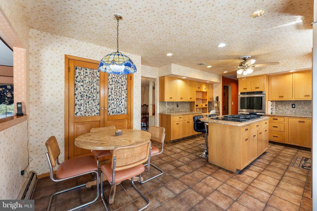 Hightstown, New Jersey, 08520, United States, 5 Bedrooms Bedrooms, ,4 BathroomsBathrooms,Residential,For Sale,1905744