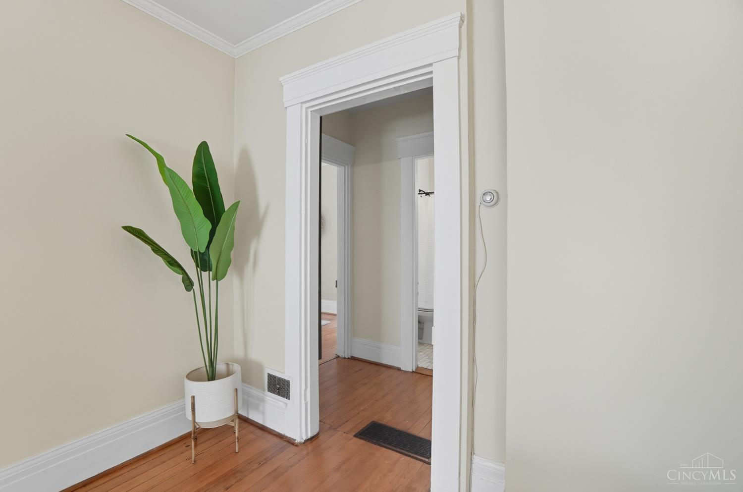 Cincinnati, Ohio, 45226, United States, ,Residential,For Sale,1996186