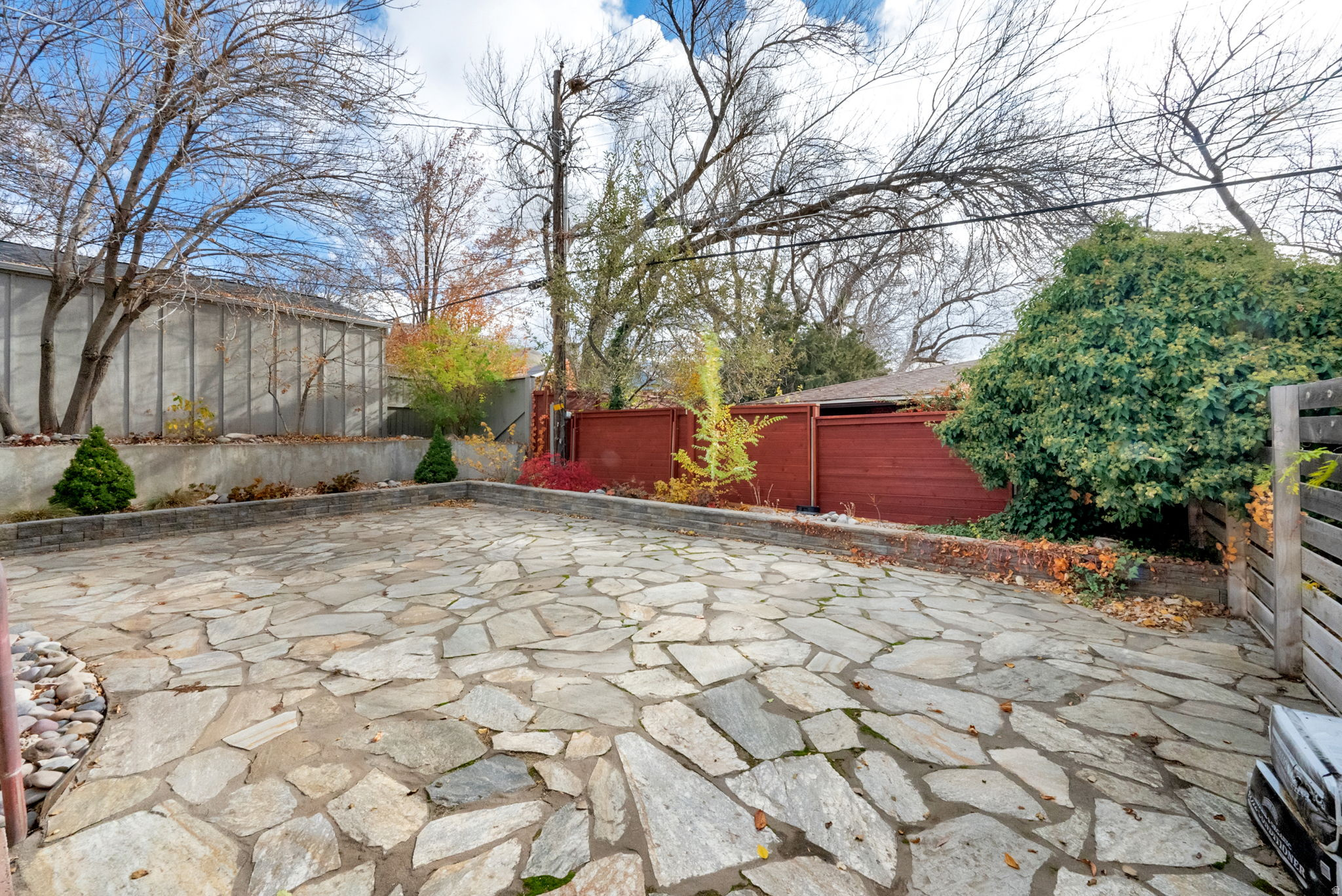 Salt Lake City, Utah, 84108, United States, 4 Bedrooms Bedrooms, ,2 BathroomsBathrooms,Residential,For Sale,1989223