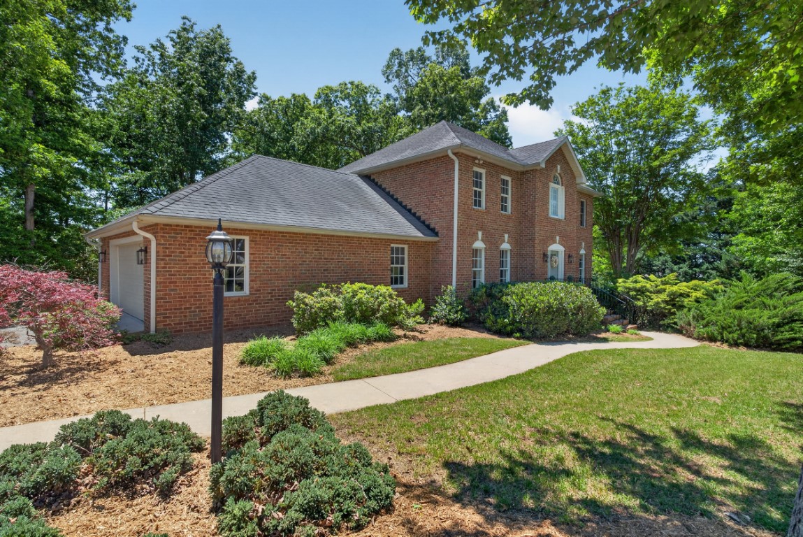 Forest, Virginia, 24551, United States, 4 Bedrooms Bedrooms, ,4 BathroomsBathrooms,Residential,For Sale,2048655