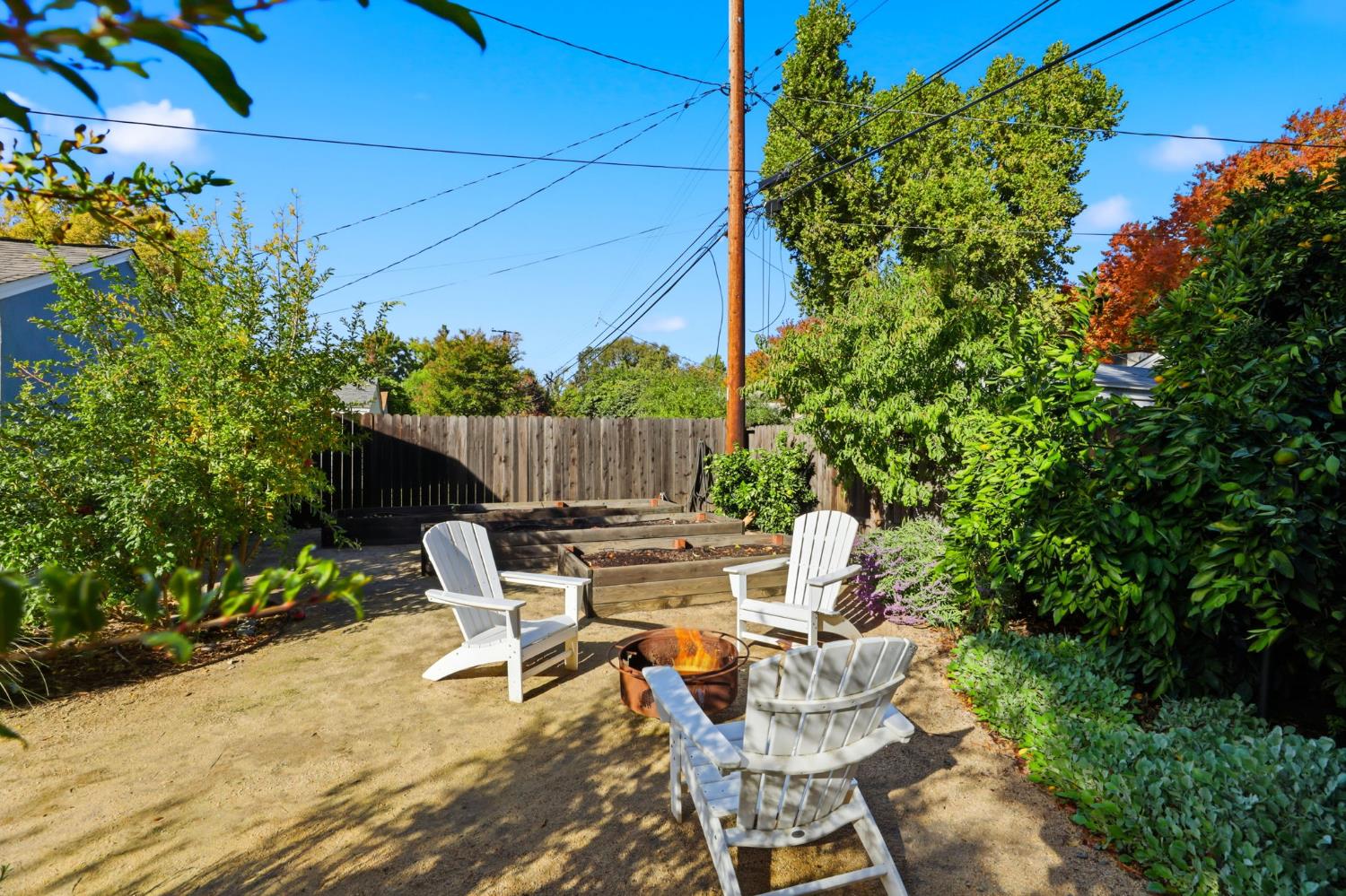 Sacramento, California, 95818, United States, 3 Bedrooms Bedrooms, ,1 BathroomBathrooms,Residential,For Sale,1989642