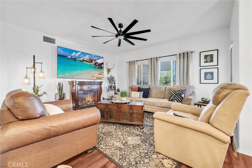Lake Elsinore, California, 92530, United States, 3 Bedrooms Bedrooms, ,3 BathroomsBathrooms,Residential,For Sale,1943352