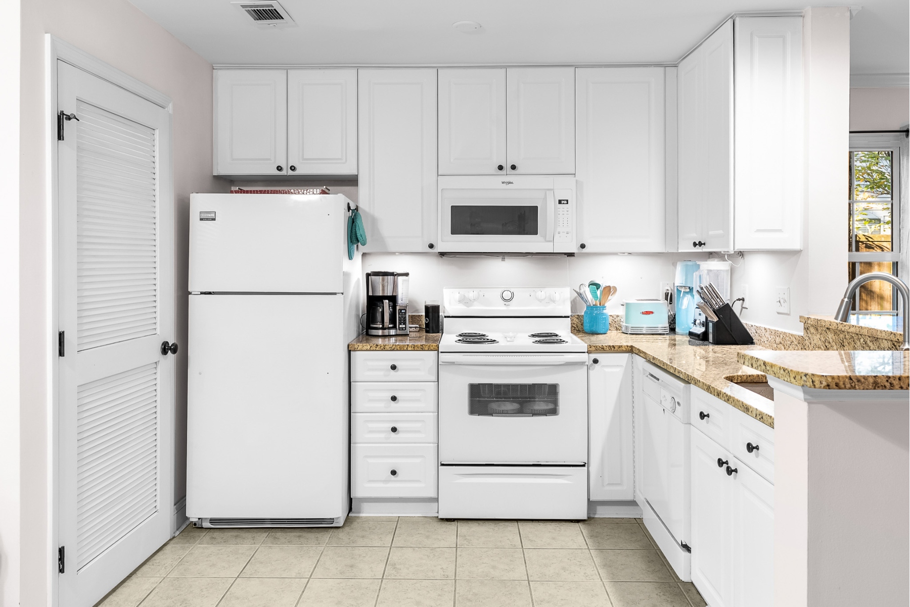  1351 Cassidy Court Unit B, Mount Pleasant - 物件實景