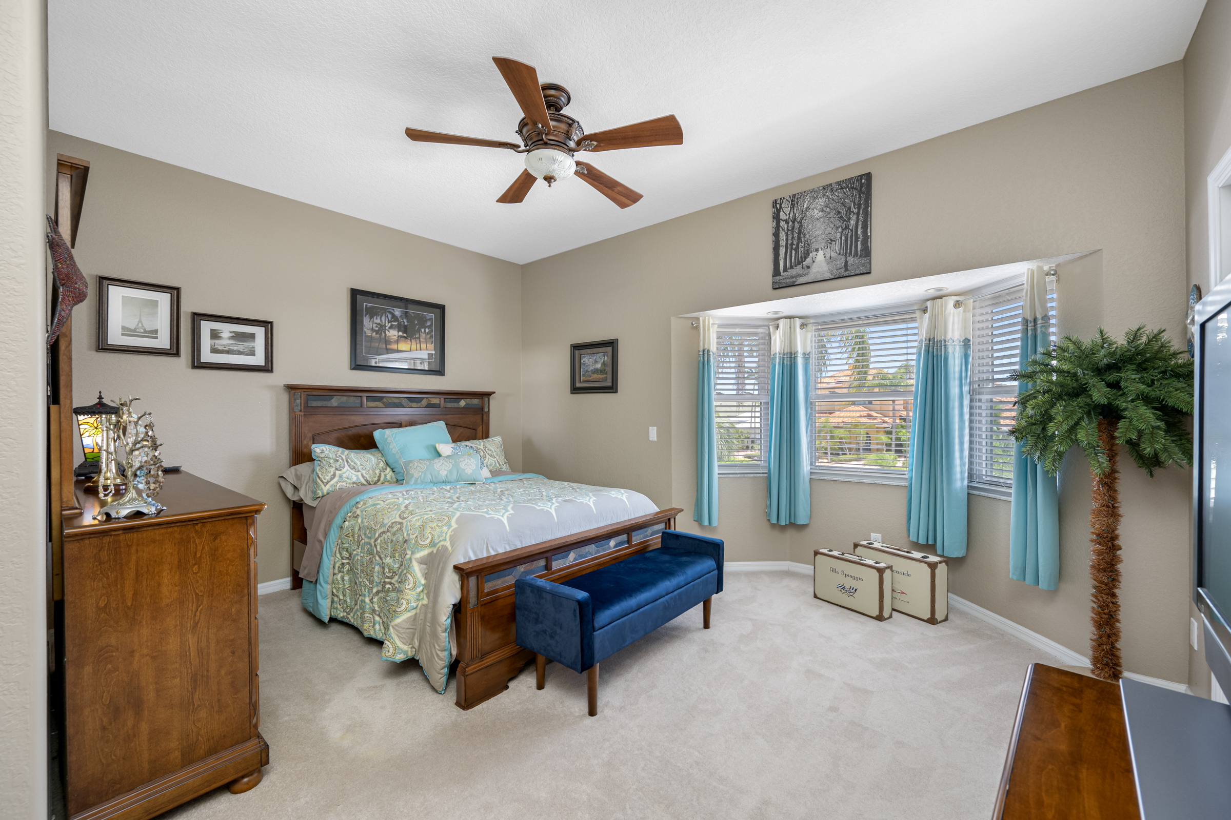 Apollo Beach, Florida, 33572, United States, 5 Bedrooms Bedrooms, ,7 BathroomsBathrooms,Residential,For Sale,1975807