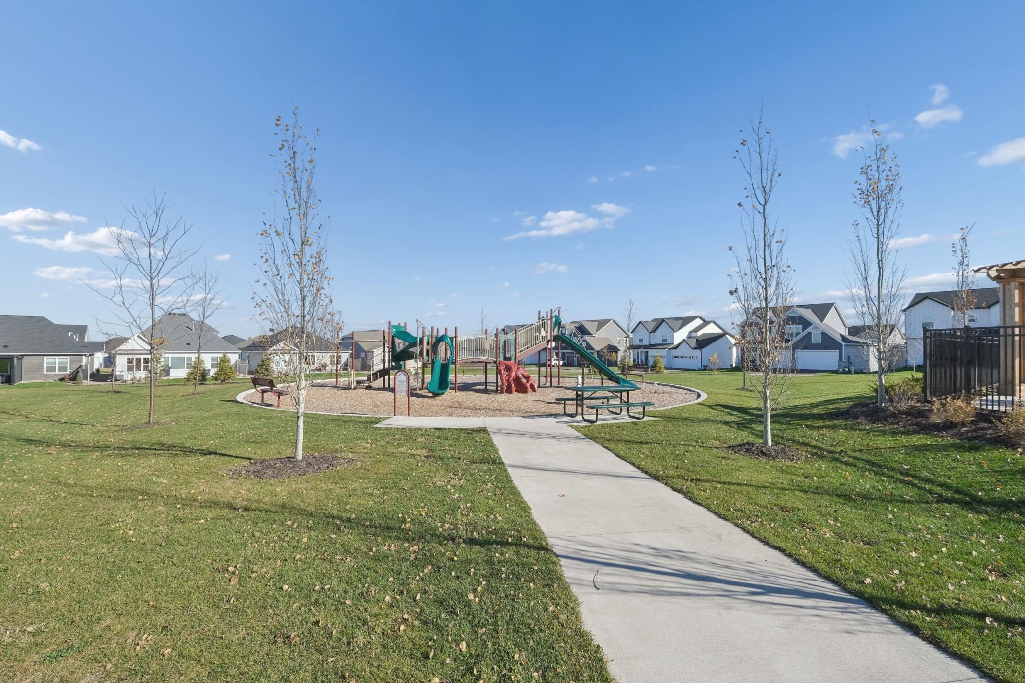 Excelsior, Minnesota, 55331, United States, 2 Bedrooms Bedrooms, ,1 BathroomBathrooms,Residential,For Sale,1988281