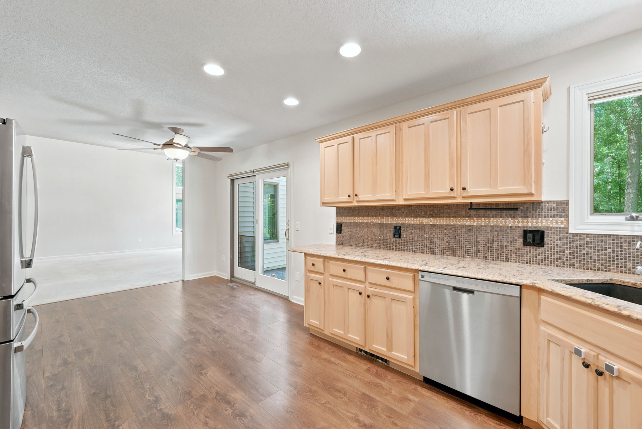  Excellent 3 Bedroom Home with Finished Basement in Fort Wayne - 物件實景