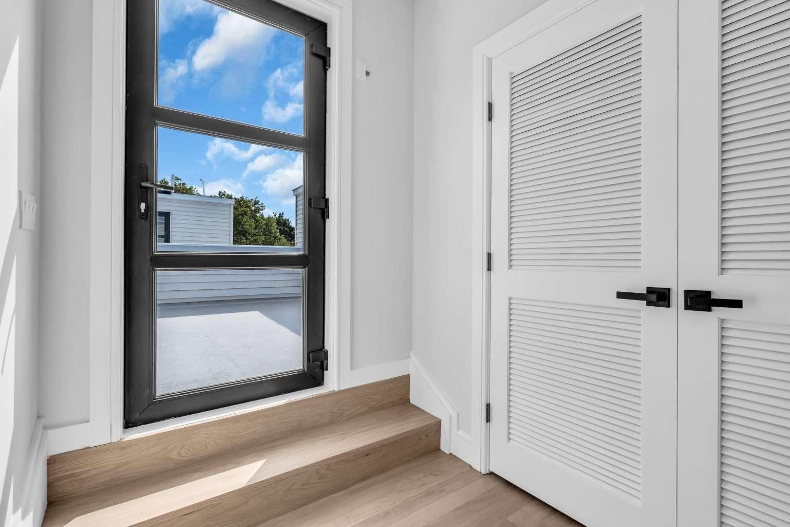 Jersey City, New Jersey, 07306, United States, 2 Bedrooms Bedrooms, ,2 BathroomsBathrooms,Residential,For Sale,1925343