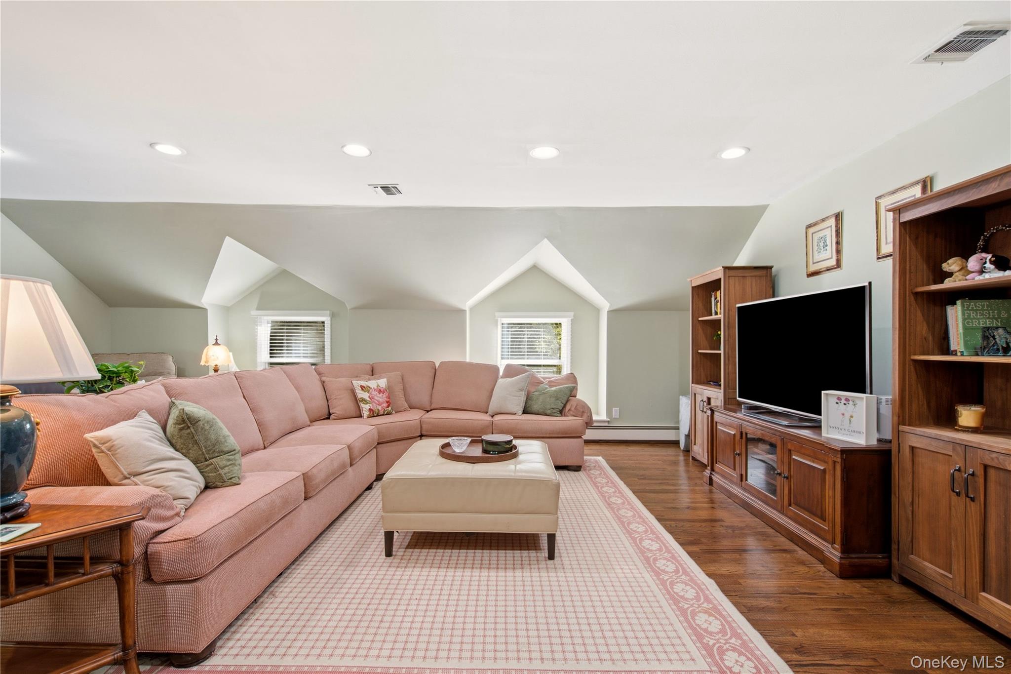  14 Sherwood Gate, Oyster Bay, NY, 11771 - 物件實景