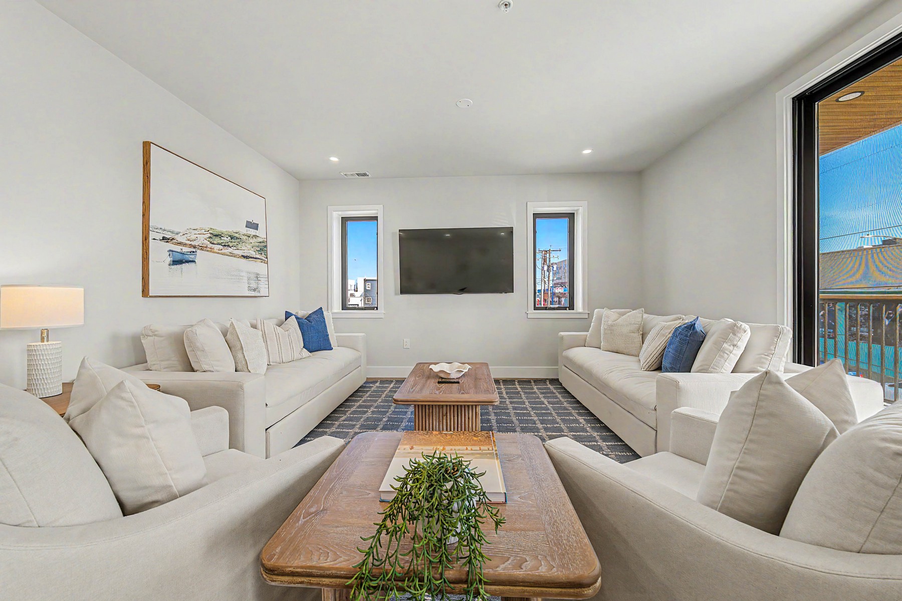  323 E Oak Avenue #101 - 物件實景