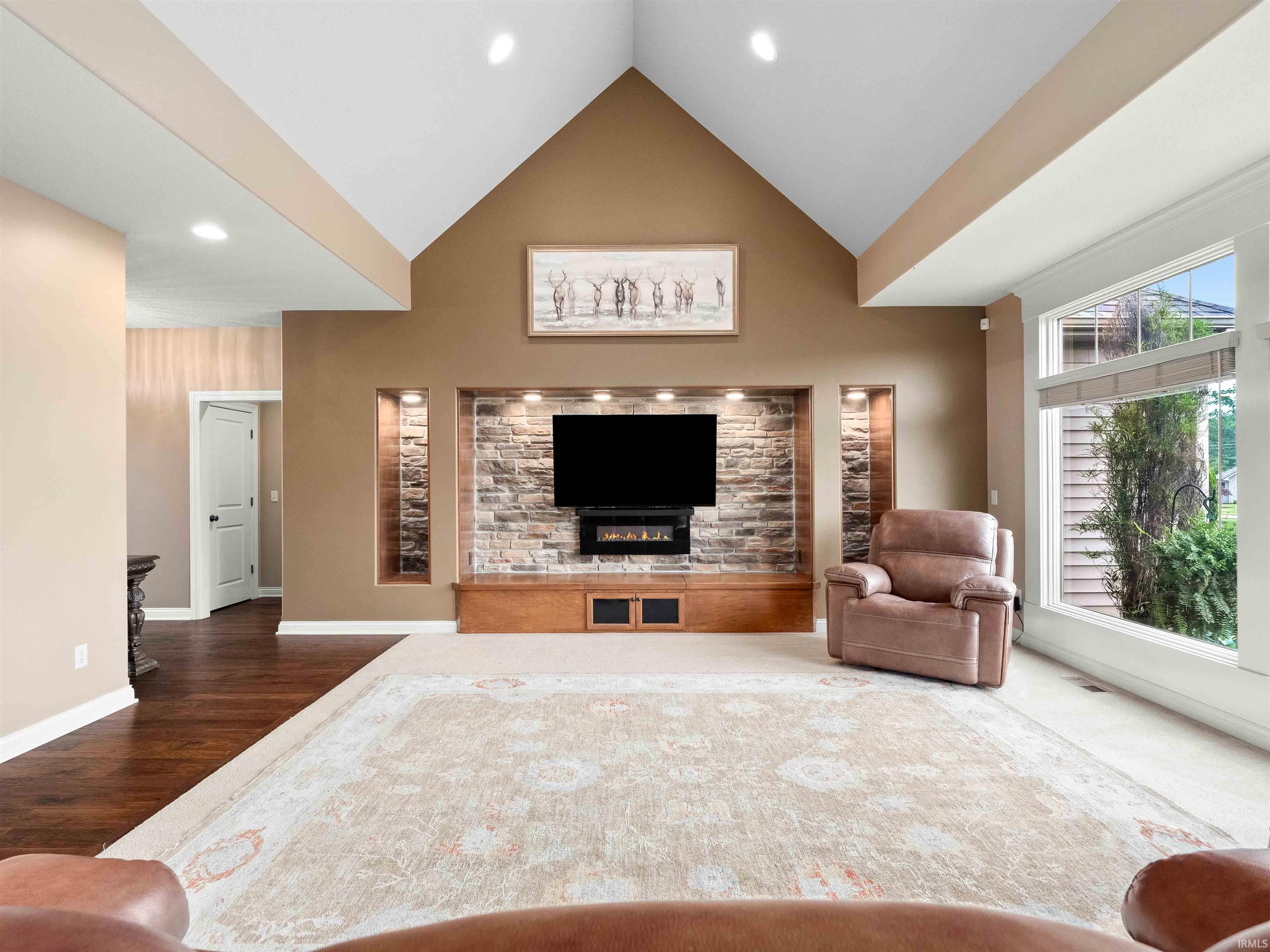 Fort Wayne, Indiana, 46845, United States, 3 Bedrooms Bedrooms, ,3 BathroomsBathrooms,Residential,For Sale,1878138
