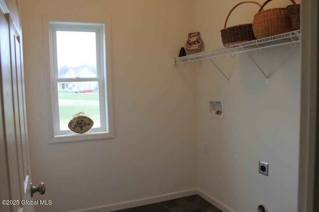 Castleton, New York, 12033, United States, 3 Bedrooms Bedrooms, ,2 BathroomsBathrooms,Residential,For Sale,1967028