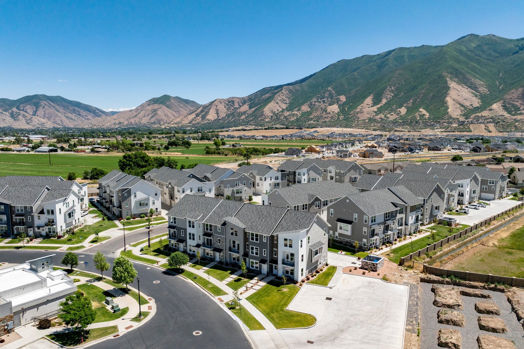  Beautiful Three-Bedroom Townhome at The Ridge at Spanish Fork - 物件實景