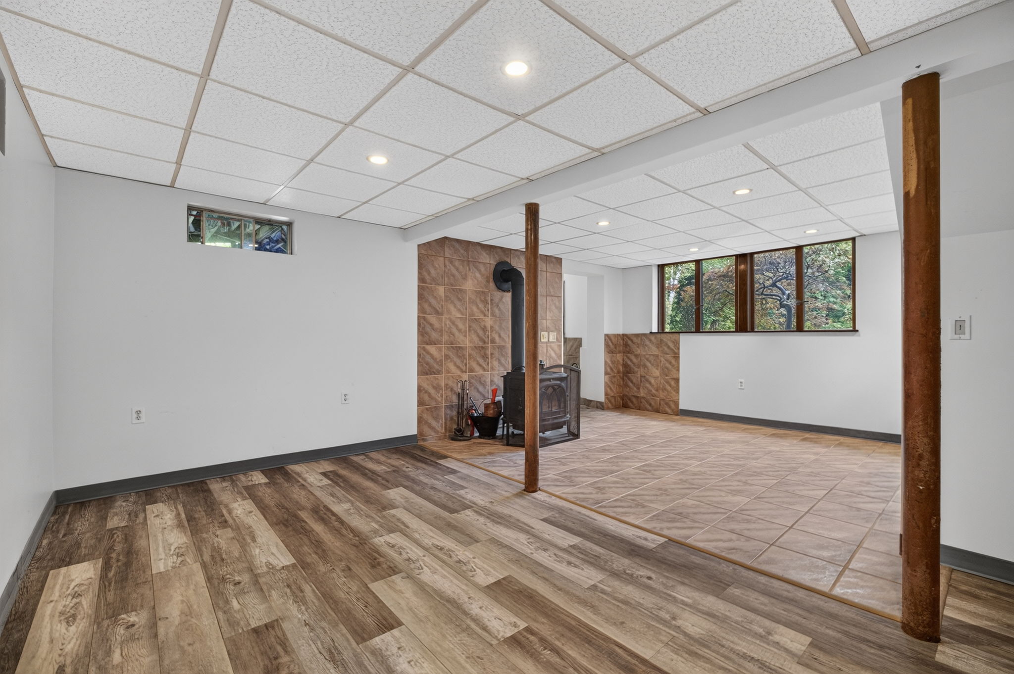  Modern Living and Effortless Entertaining Tucked Away on 1.5 Acres - 物件實景