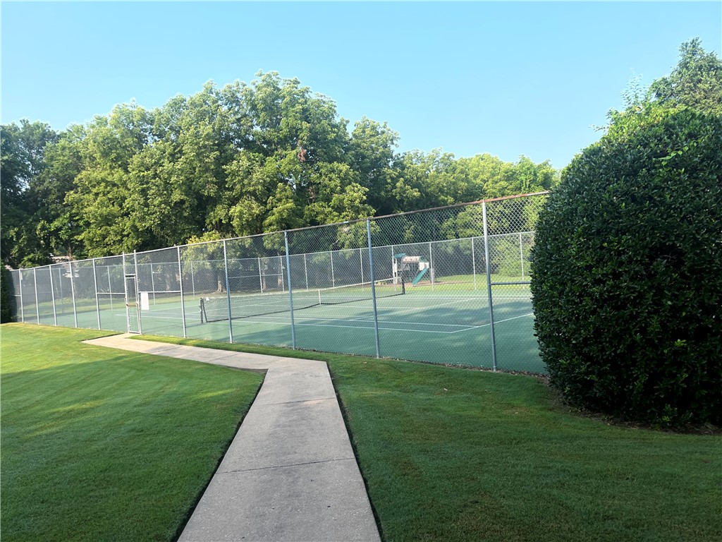 2370 E Meandering Way, Fayetteville, Arkansas, 72701, United States, 4 Bedrooms Bedrooms, ,5 BathroomsBathrooms,Residential,For Sale,2370 E Meandering Way,1618973