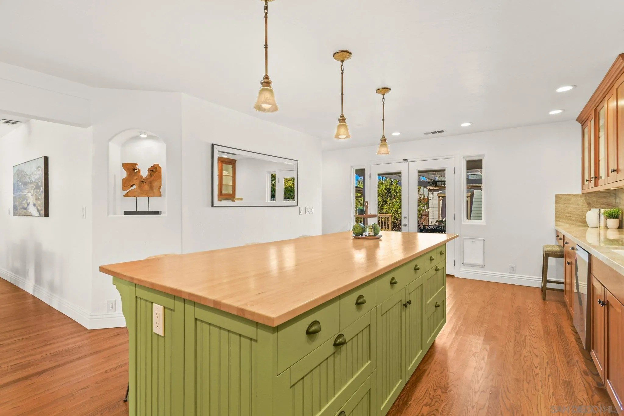 San Diego, California, 92107, United States, 3 Bedrooms Bedrooms, ,2 BathroomsBathrooms,Residential,For Sale,1988233