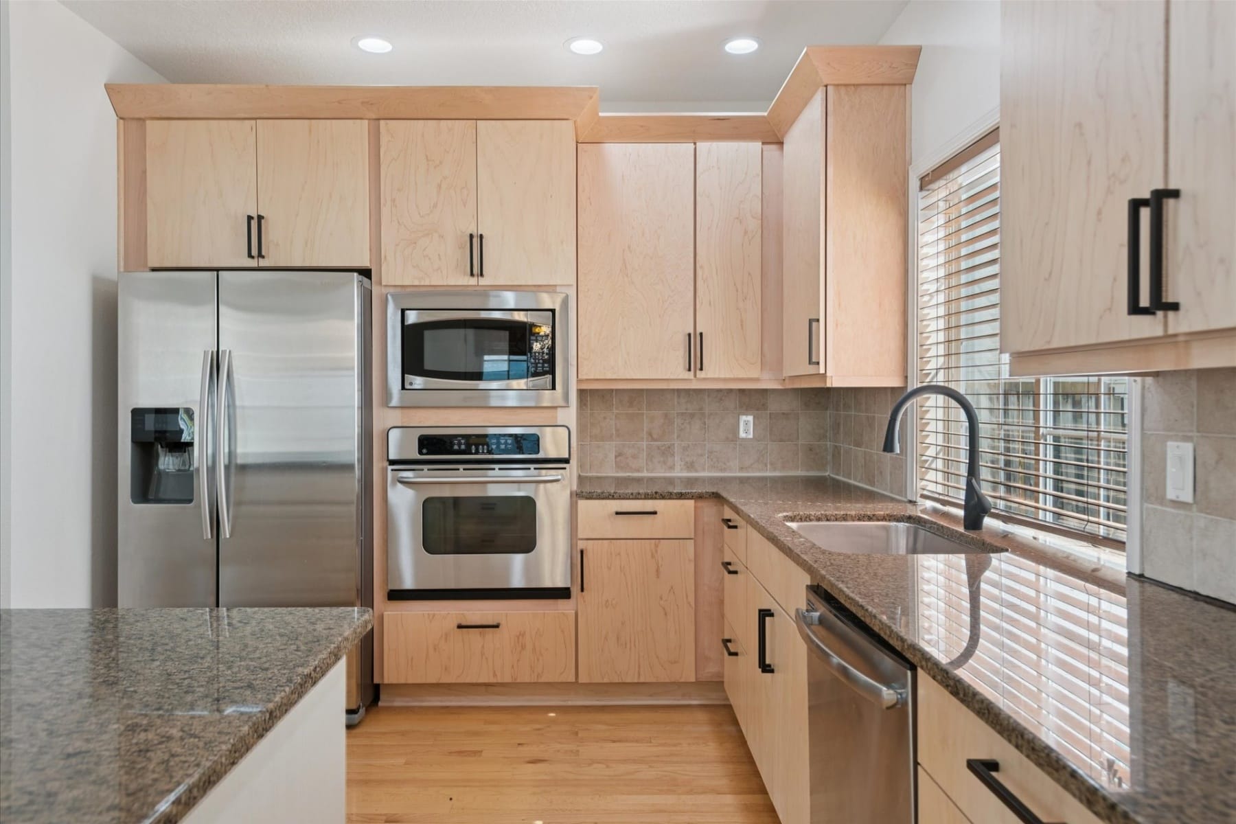  5904 BAY POINT DR Lake Oswego, OR 97035 - 物件實景
