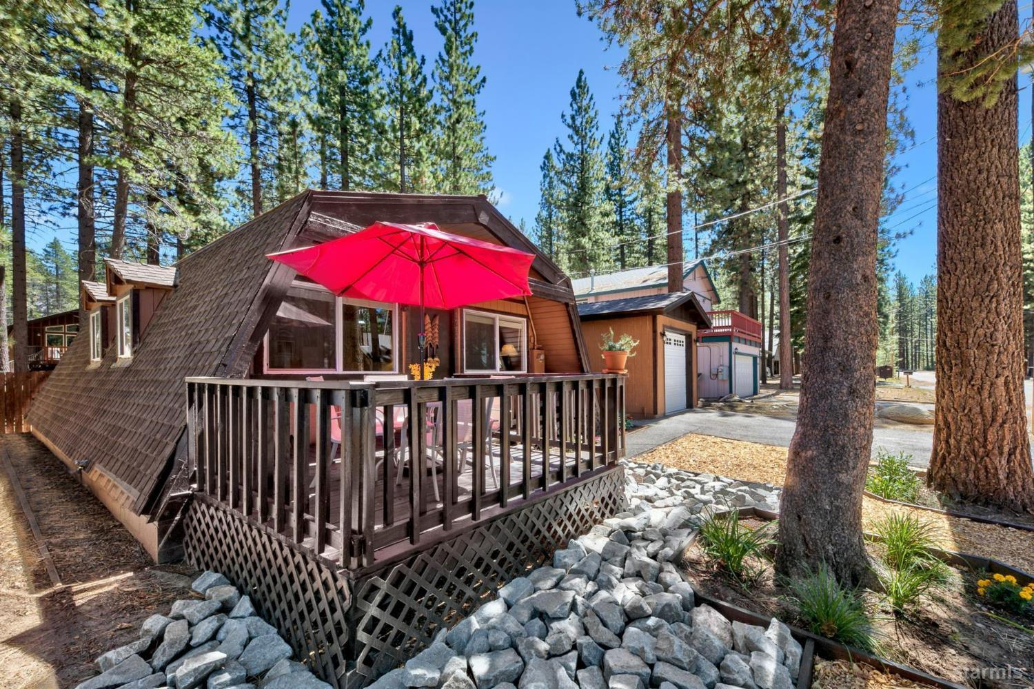 South Lake Tahoe, California, 96150, United States, 2 Bedrooms Bedrooms, ,1 BathroomBathrooms,Residential,For Sale,2000402