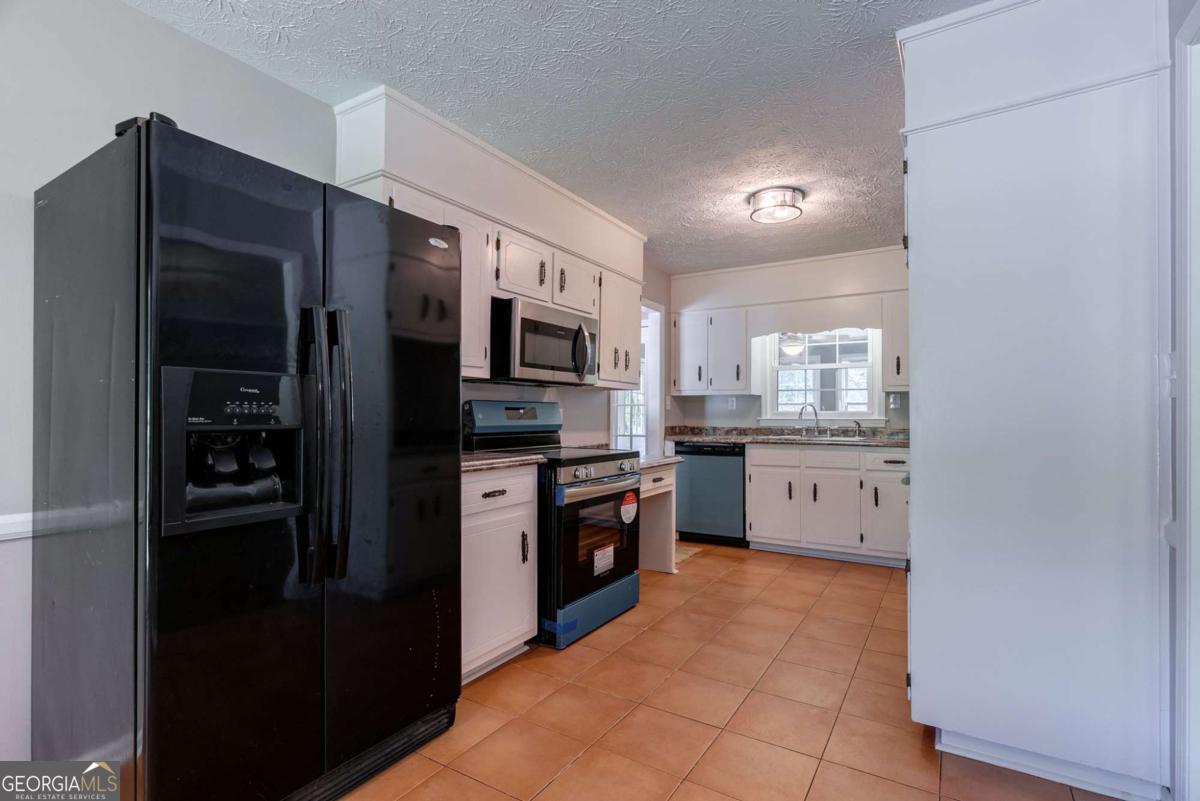 Statham, Georgia, 30666, United States, 3 Bedrooms Bedrooms, ,2 BathroomsBathrooms,Residential,For Sale,1882643