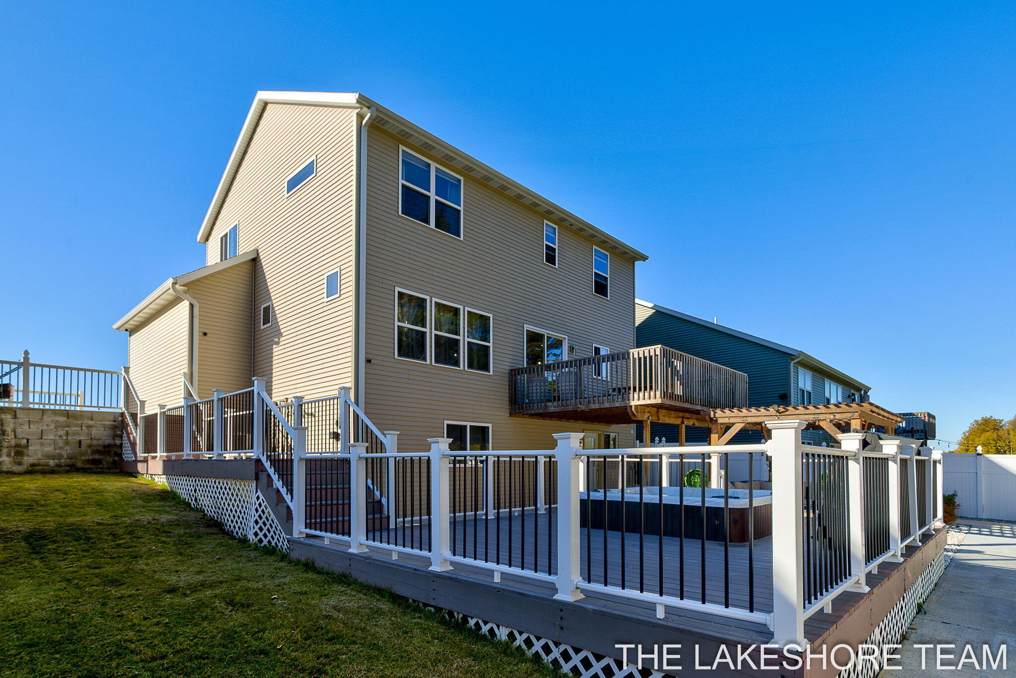 Holland, Michigan, 49424, United States, 5 Bedrooms Bedrooms, ,4 BathroomsBathrooms,Residential,For Sale,1973082