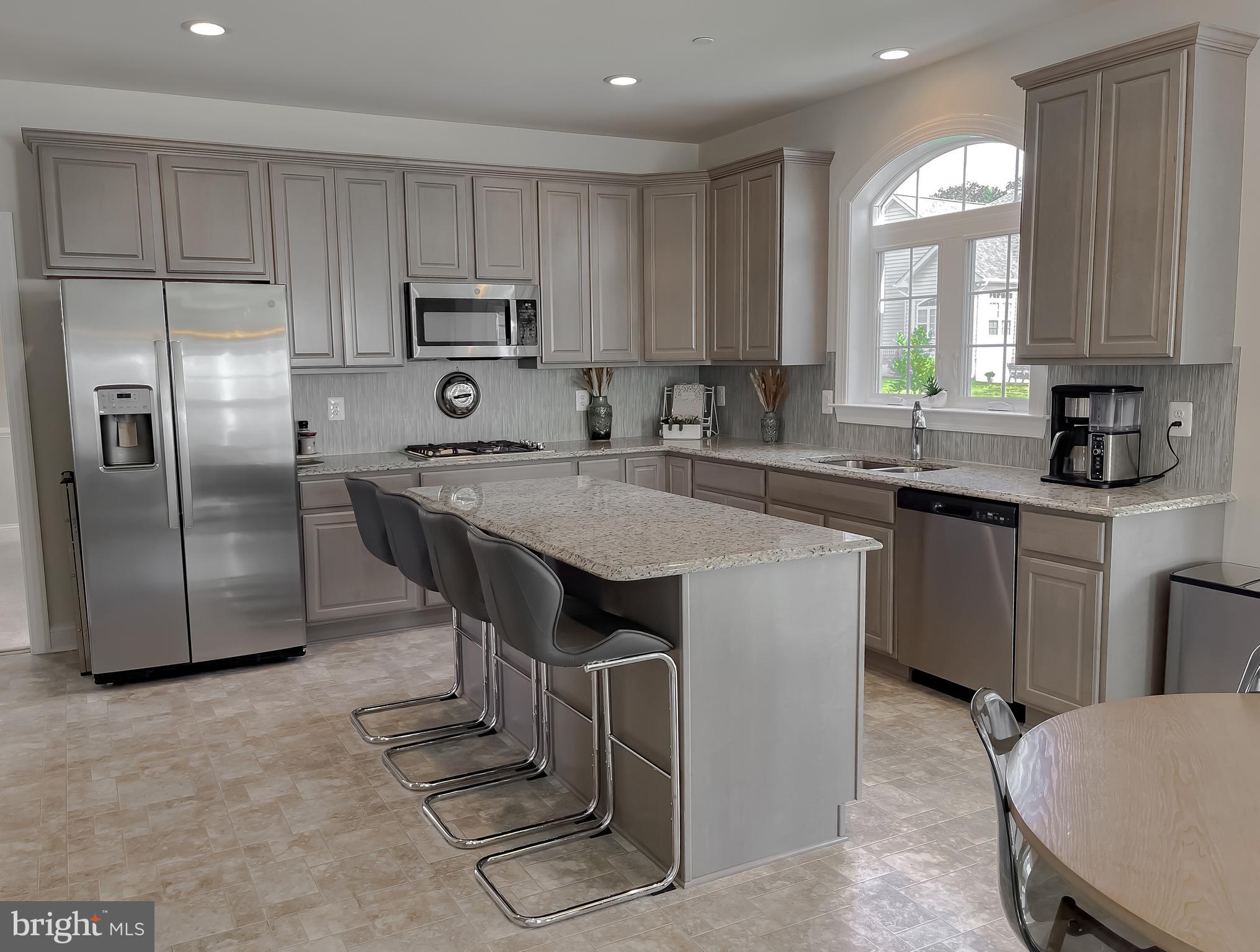 Leonardtown, Maryland, 20650, United States, 5 Bedrooms Bedrooms, ,4 BathroomsBathrooms,Residential,For Sale,1921303