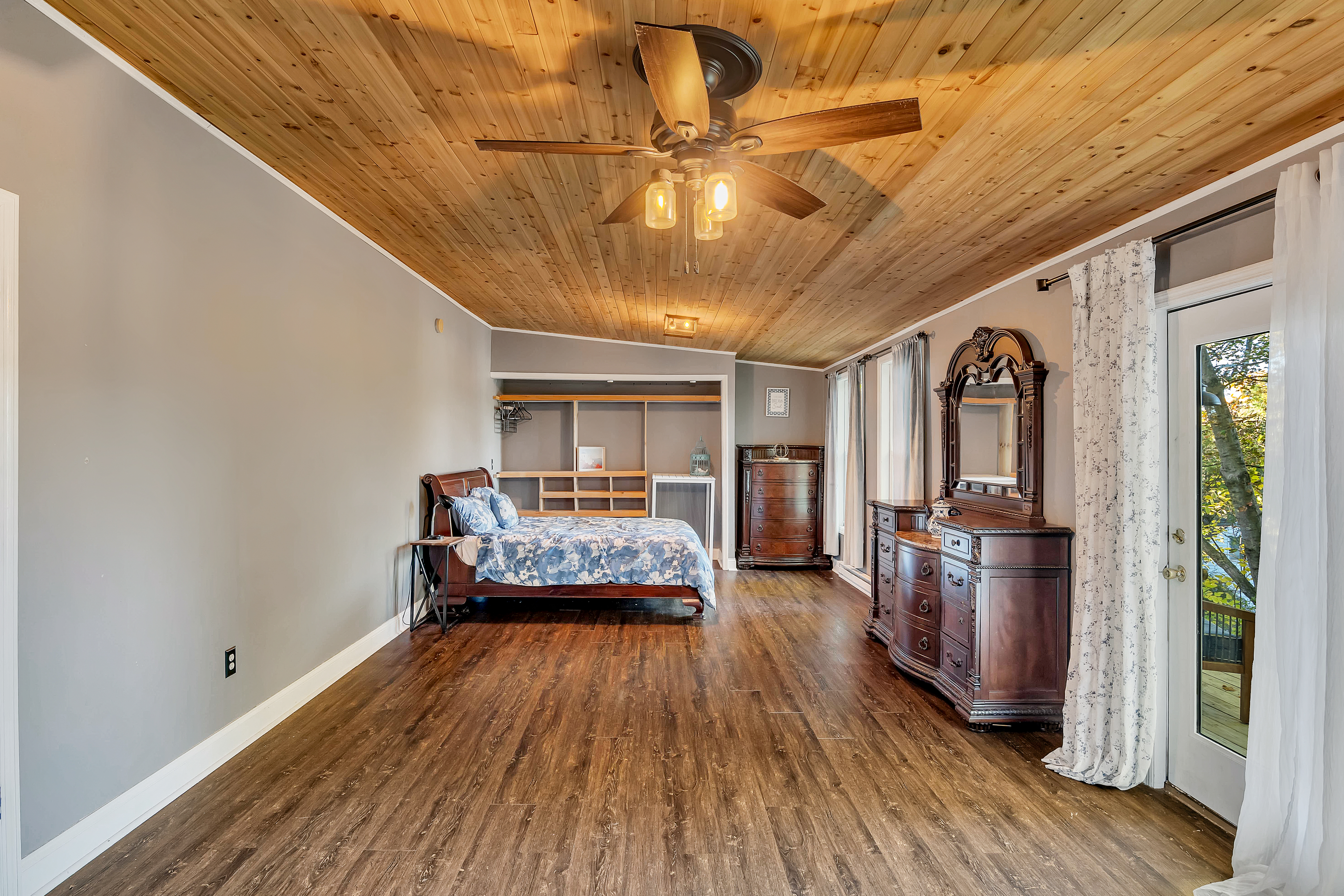  46 Seneca Road, Sand Lake, NY, 12196 - 物件實景