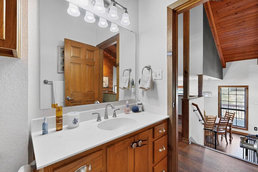 Sunset, Texas, 76270, United States, 4 Bedrooms Bedrooms, ,4 BathroomsBathrooms,Residential,For Sale,1974104