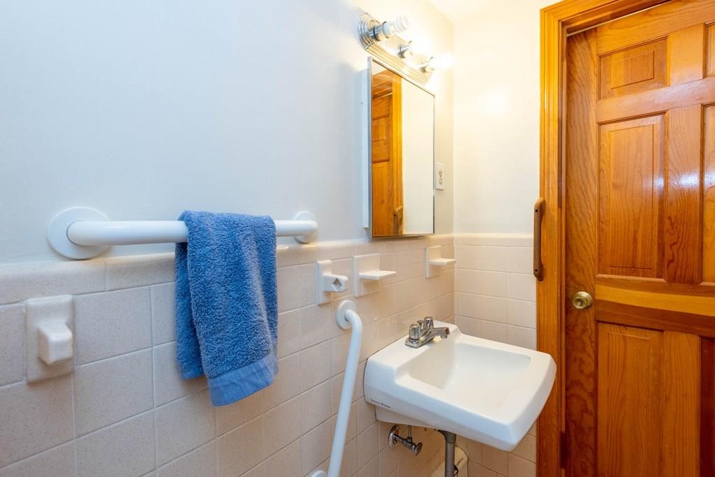 87 Hull Street, Belmont, Massachusetts, 02478, United States, 6 Bedrooms Bedrooms, ,3 BathroomsBathrooms,Residential,For Sale,87 Hull Street,1010011