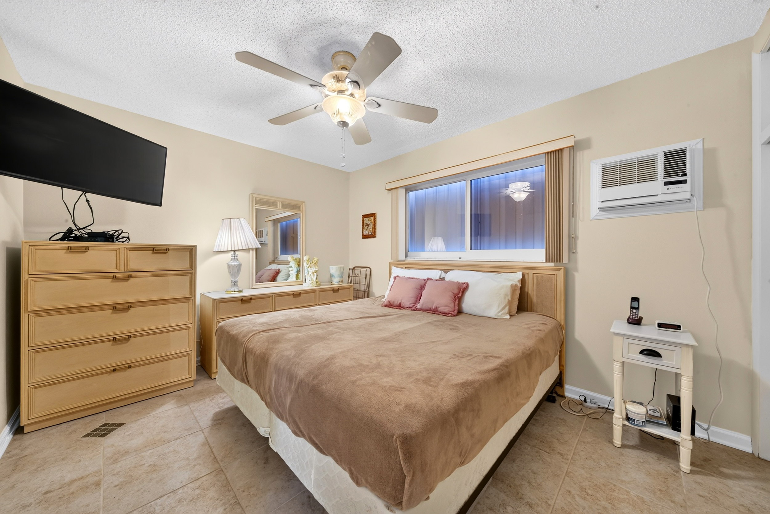  1001 Atlantic Shores Blvd, Hallandale Beach, FL, 33009 - 物件實景