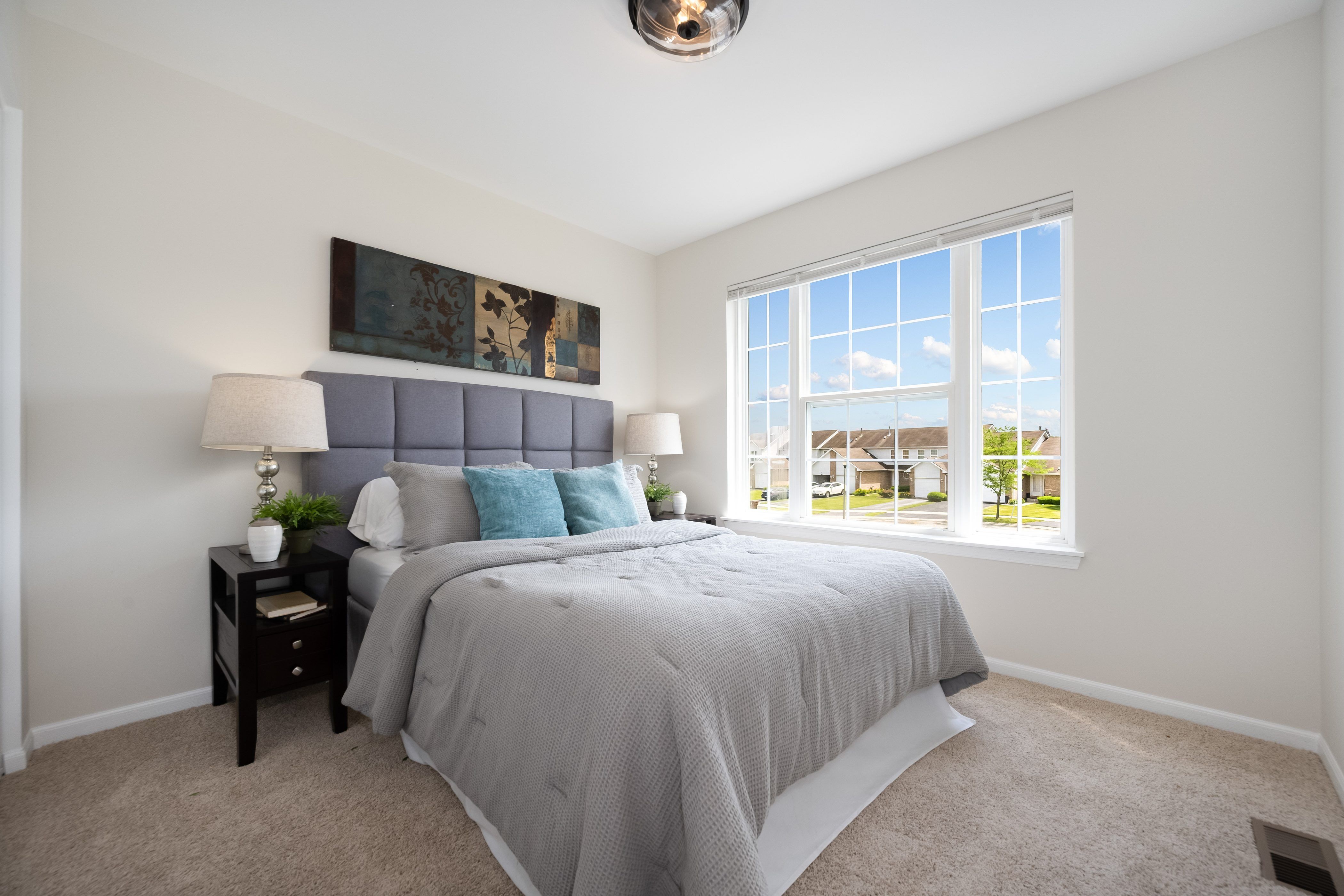  Two Story Townhome With Modern Finishes - 物件實景