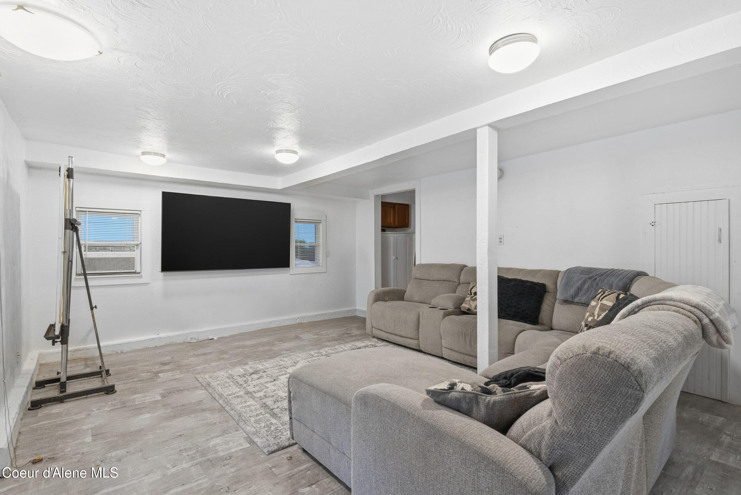 Sandpoint, Idaho, 83864, United States, 4 Bedrooms Bedrooms, ,Residential,For Sale,2011711