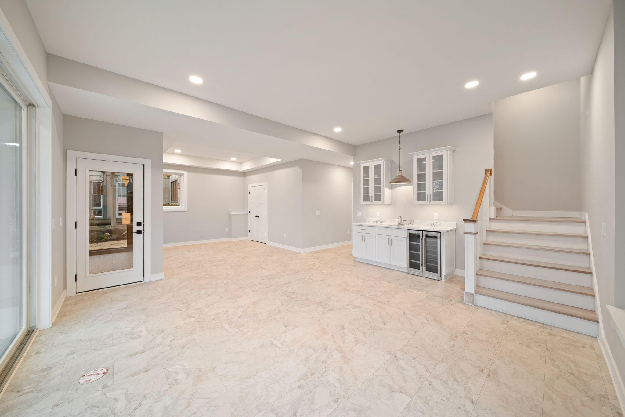 Burlington, Wisconsin, 53105, United States, 6 Bedrooms Bedrooms, ,4 BathroomsBathrooms,Residential,For Sale,2003027