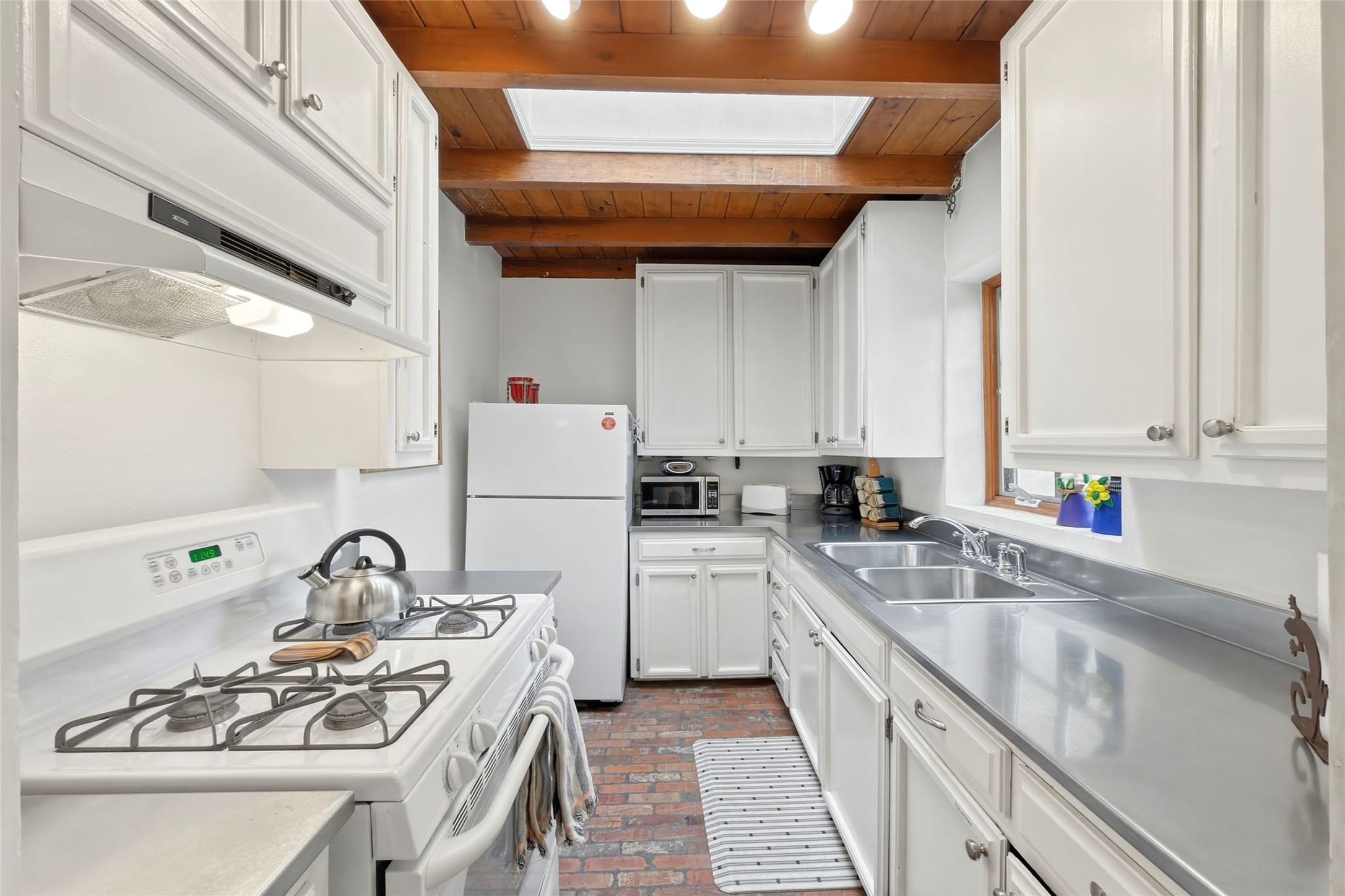  216 E Santa Fe Avenue - 物件實景