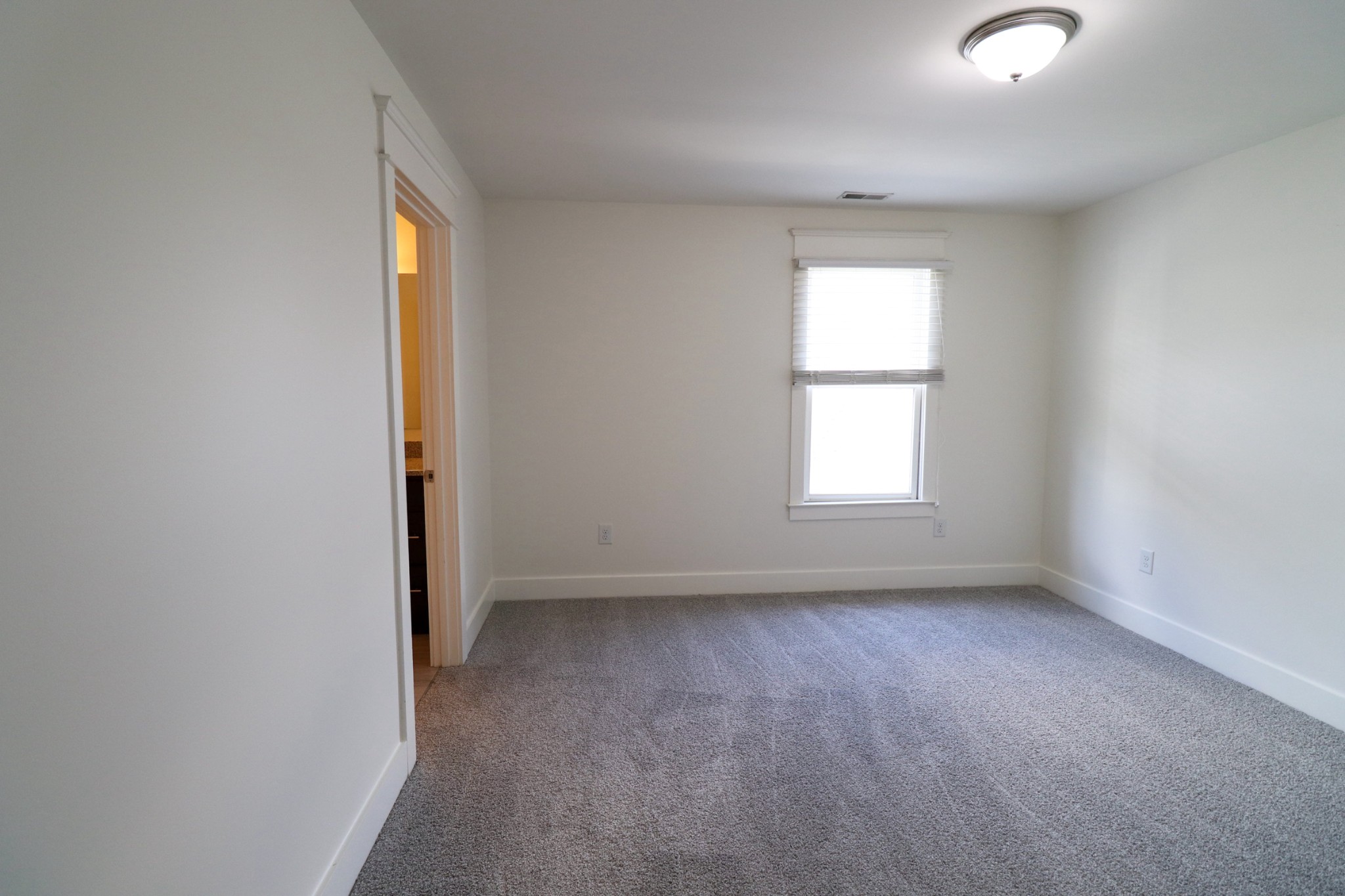 Nashville, Tennessee, 37209, United States, 3 Bedrooms Bedrooms, ,3 BathroomsBathrooms,Residential,For Sale,1837911