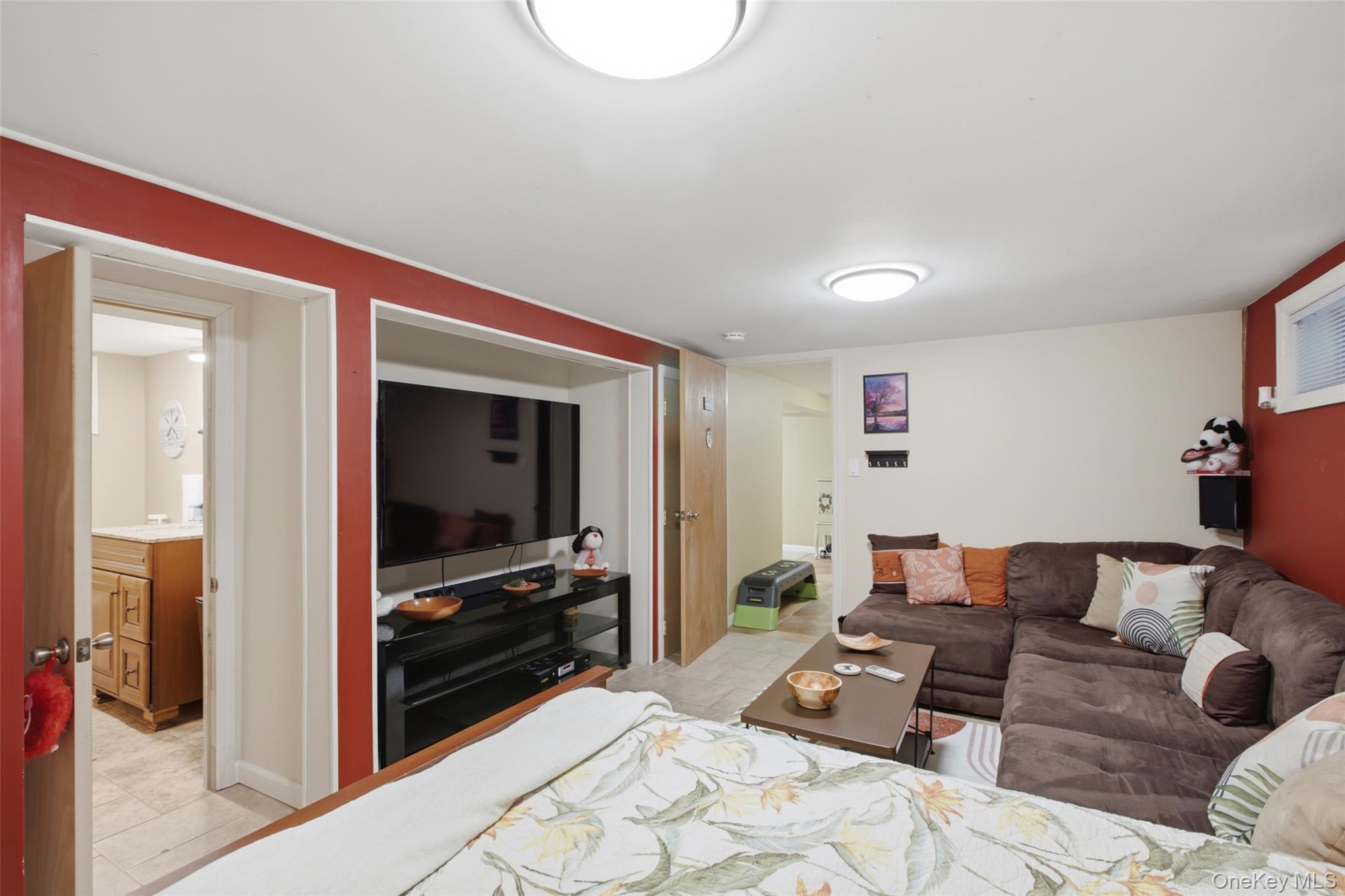  194 Willis Avenue, Floral Park, NY, 11001 - 物件實景