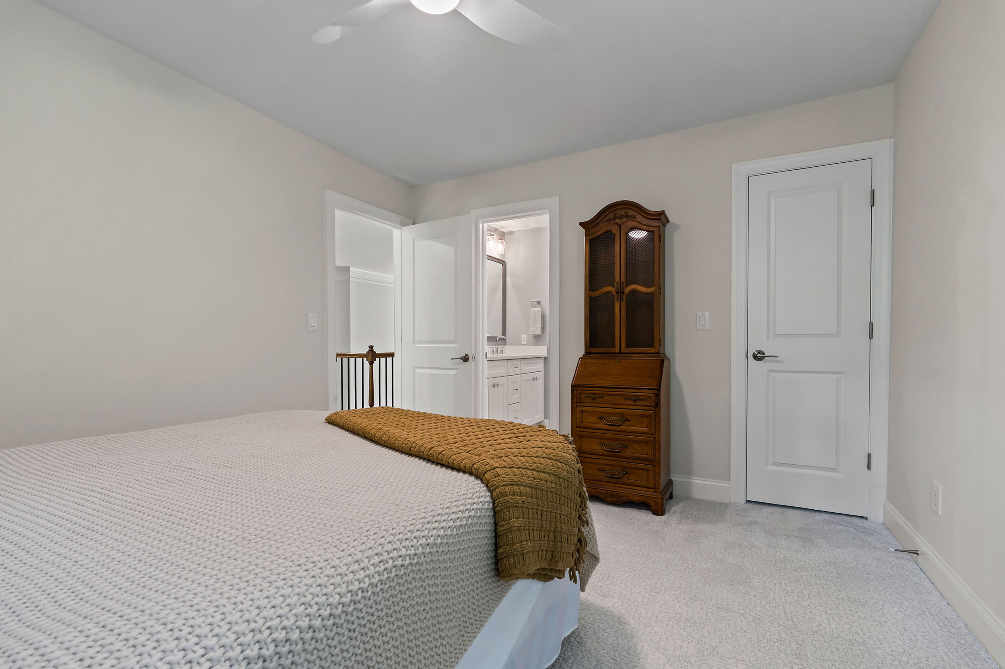  Roswell Home Blends Charm, Privacy and Location - 物件實景