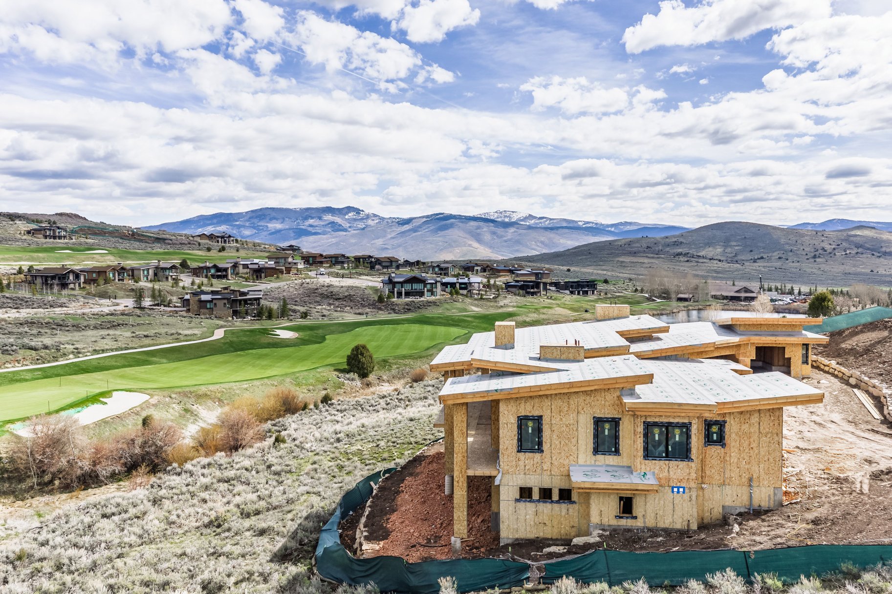  New Luxury Home on Tuhaye