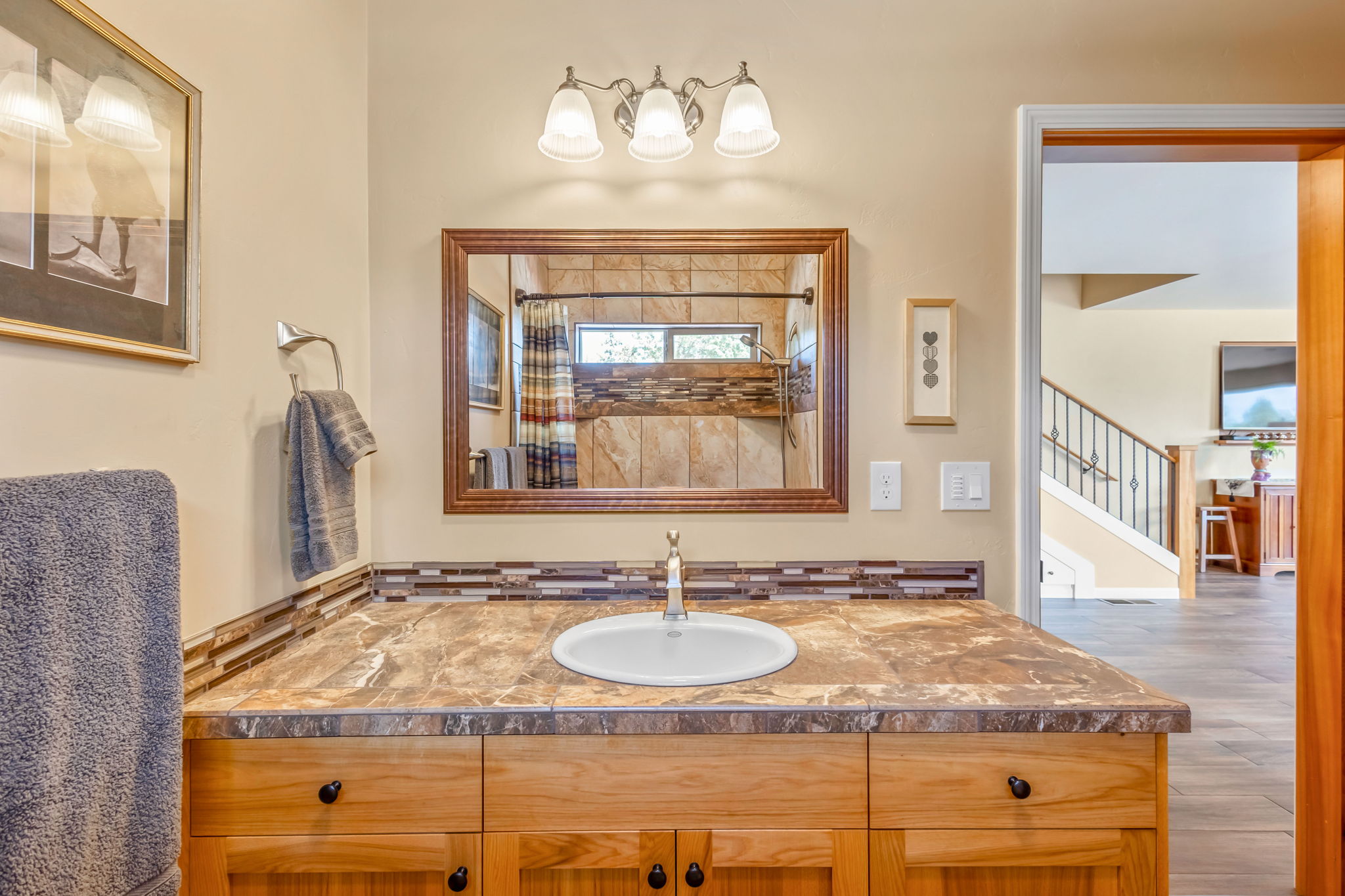 Prineville, Oregon, 97754, United States, 3 Bedrooms Bedrooms, ,4 BathroomsBathrooms,Residential,For Sale,1942116