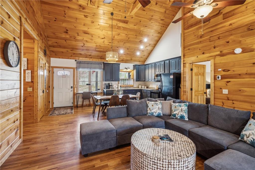 Ellijay, Georgia, 30540, United States, 4 Bedrooms Bedrooms, ,3 BathroomsBathrooms,Residential,For Sale,1957271