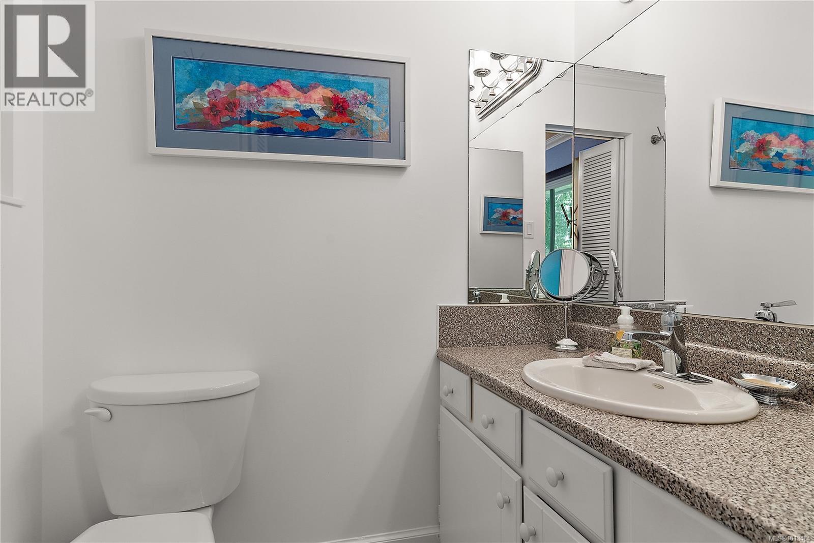 NORTH SAANICH, British Columbia, V8L 5J4, CA, 5 Bedrooms Bedrooms, ,3 BathroomsBathrooms,Residential,For Sale,1949643