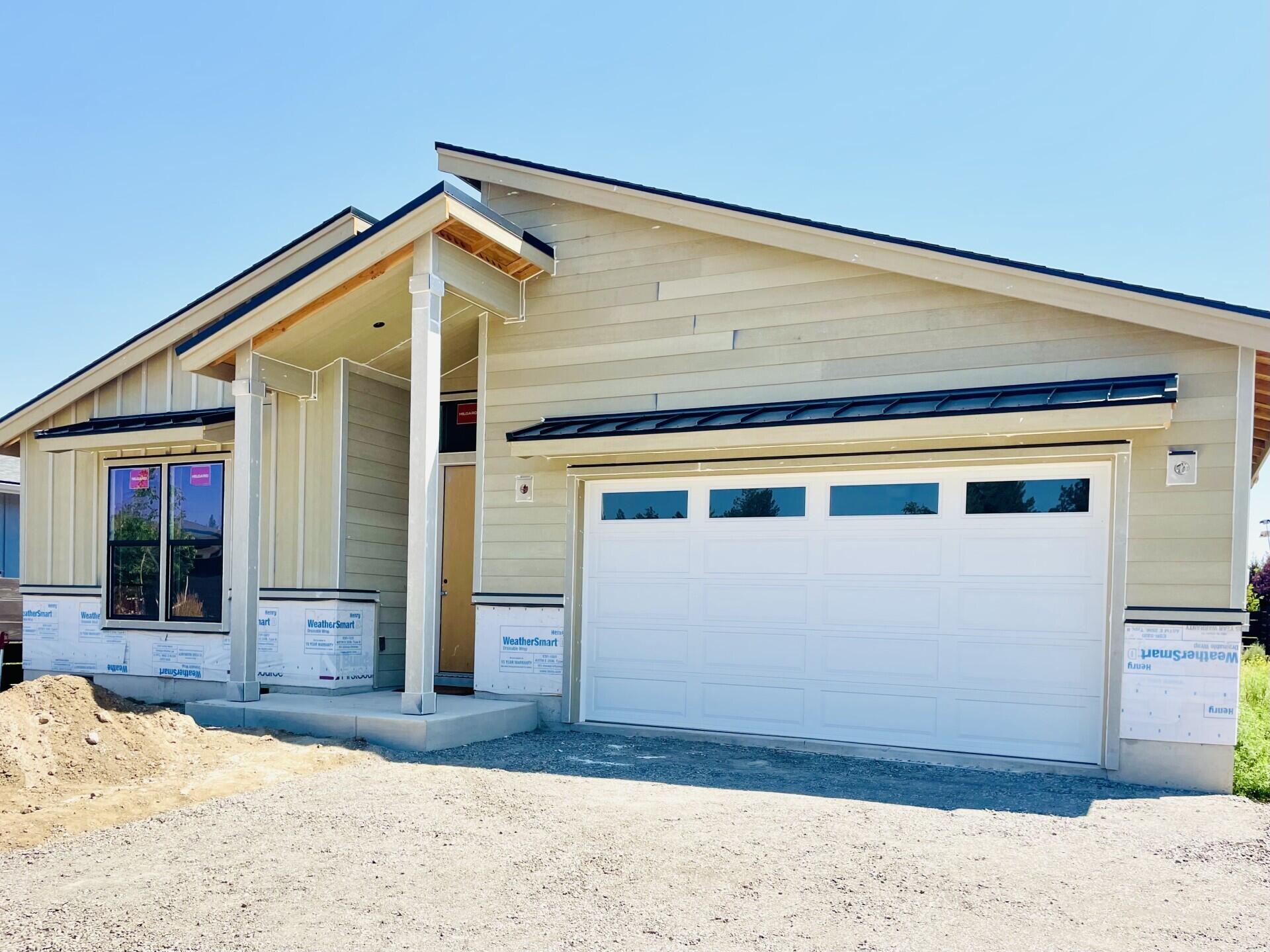 Sisters, Oregon, 97759, United States, 3 Bedrooms Bedrooms, ,3 BathroomsBathrooms,Residential,For Sale,1897392
