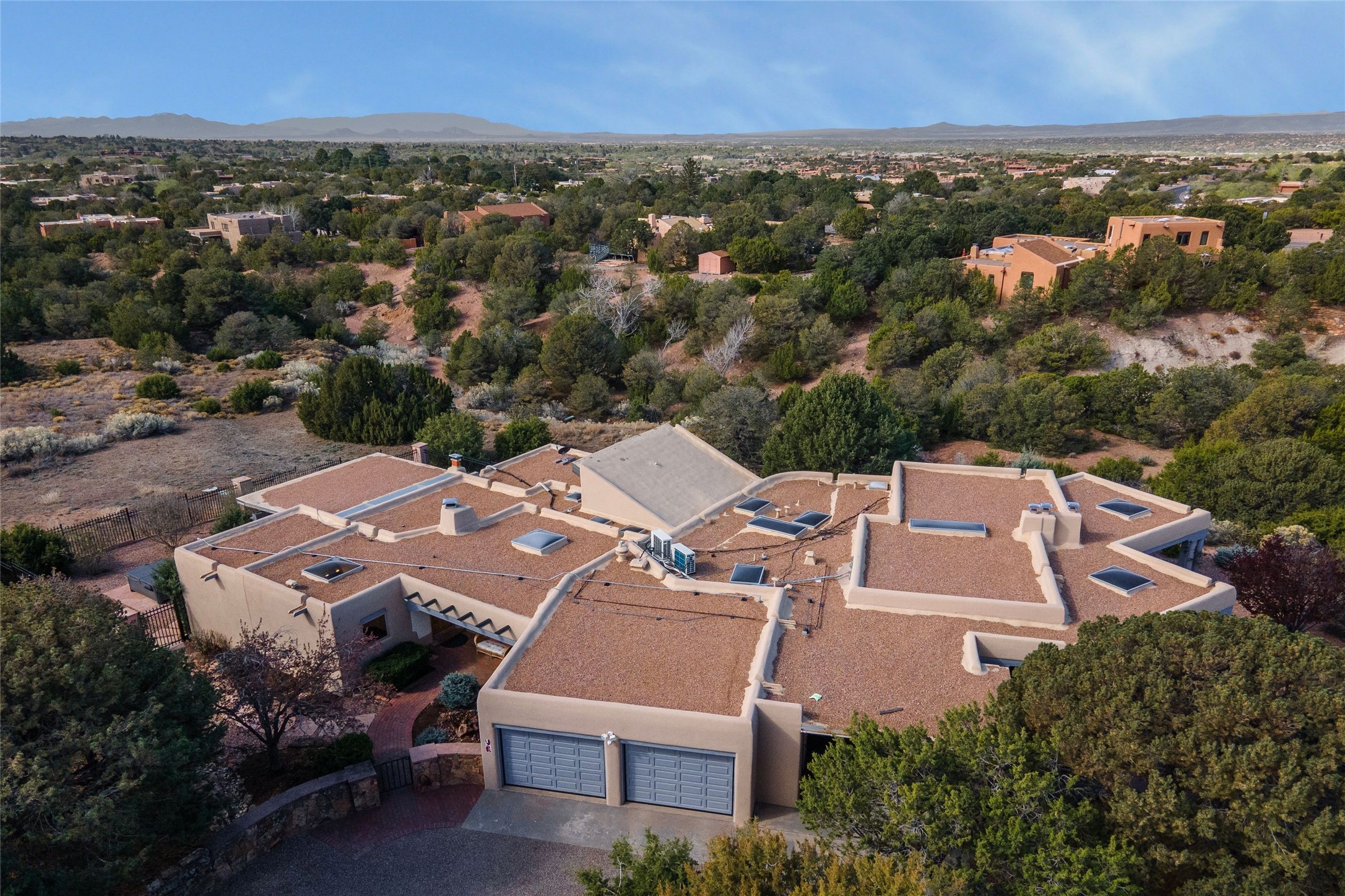  1396 Hyde Park - 物件實景