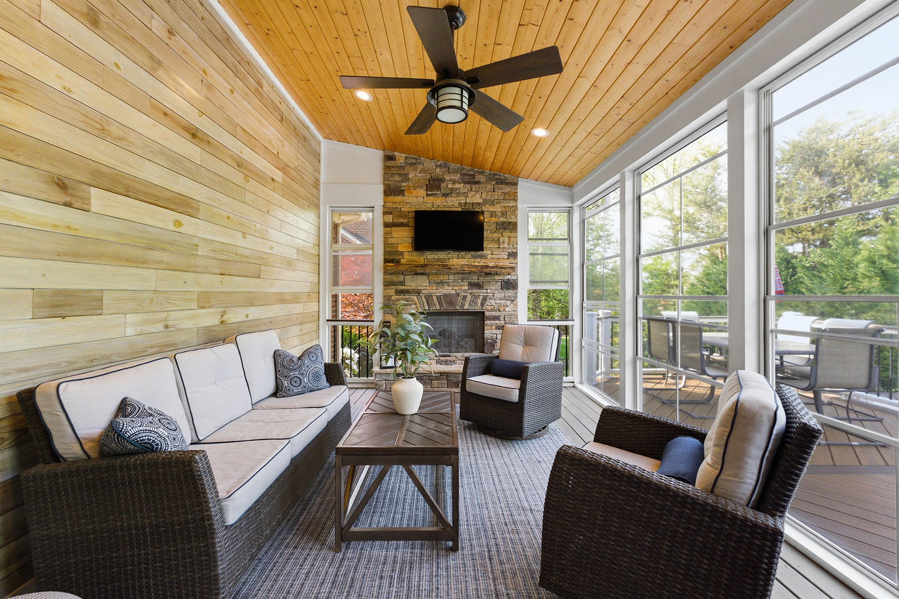  RIVER LAKES - 物件實景