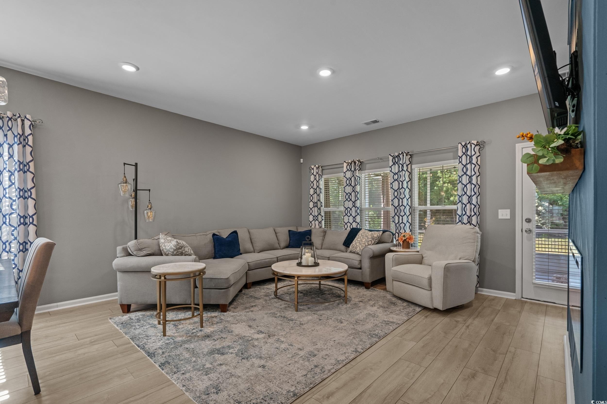 Myrtle Beach, South Carolina, 29577, United States, 5 Bedrooms Bedrooms, ,4 BathroomsBathrooms,Residential,For Sale,2005538