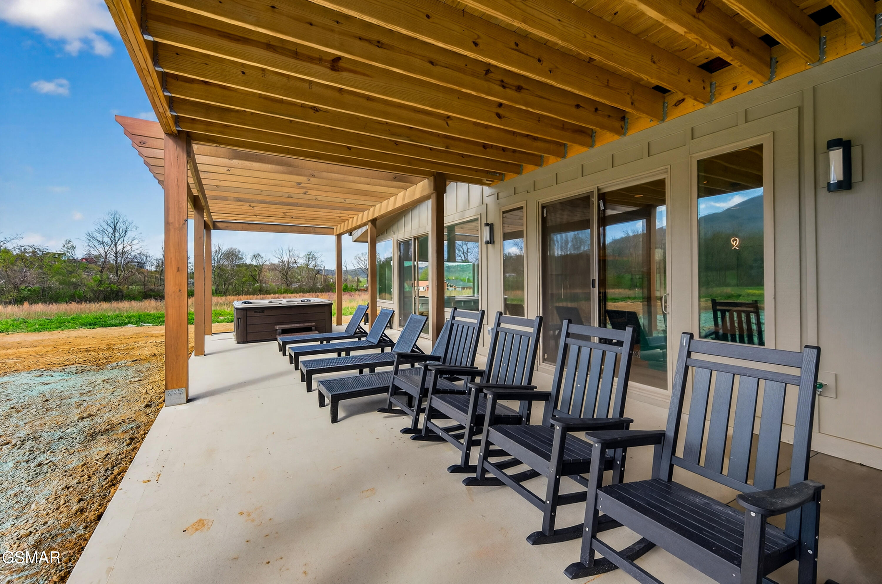Sevierville, Tennessee, 37862, United States, 5 Bedrooms Bedrooms, ,7 BathroomsBathrooms,Residential,For Sale,2035739