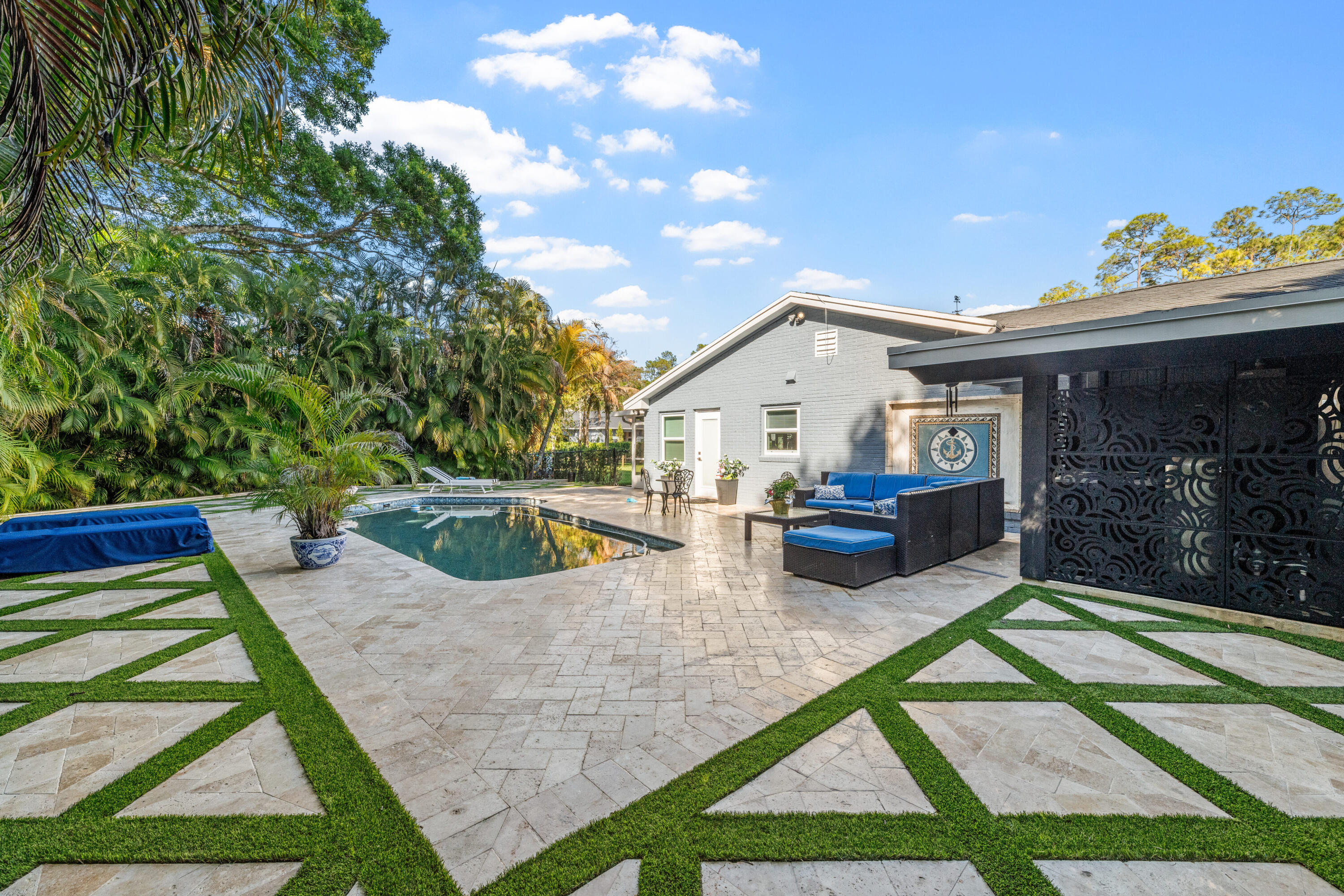 15161 Collecting Canal Road - 物件實景