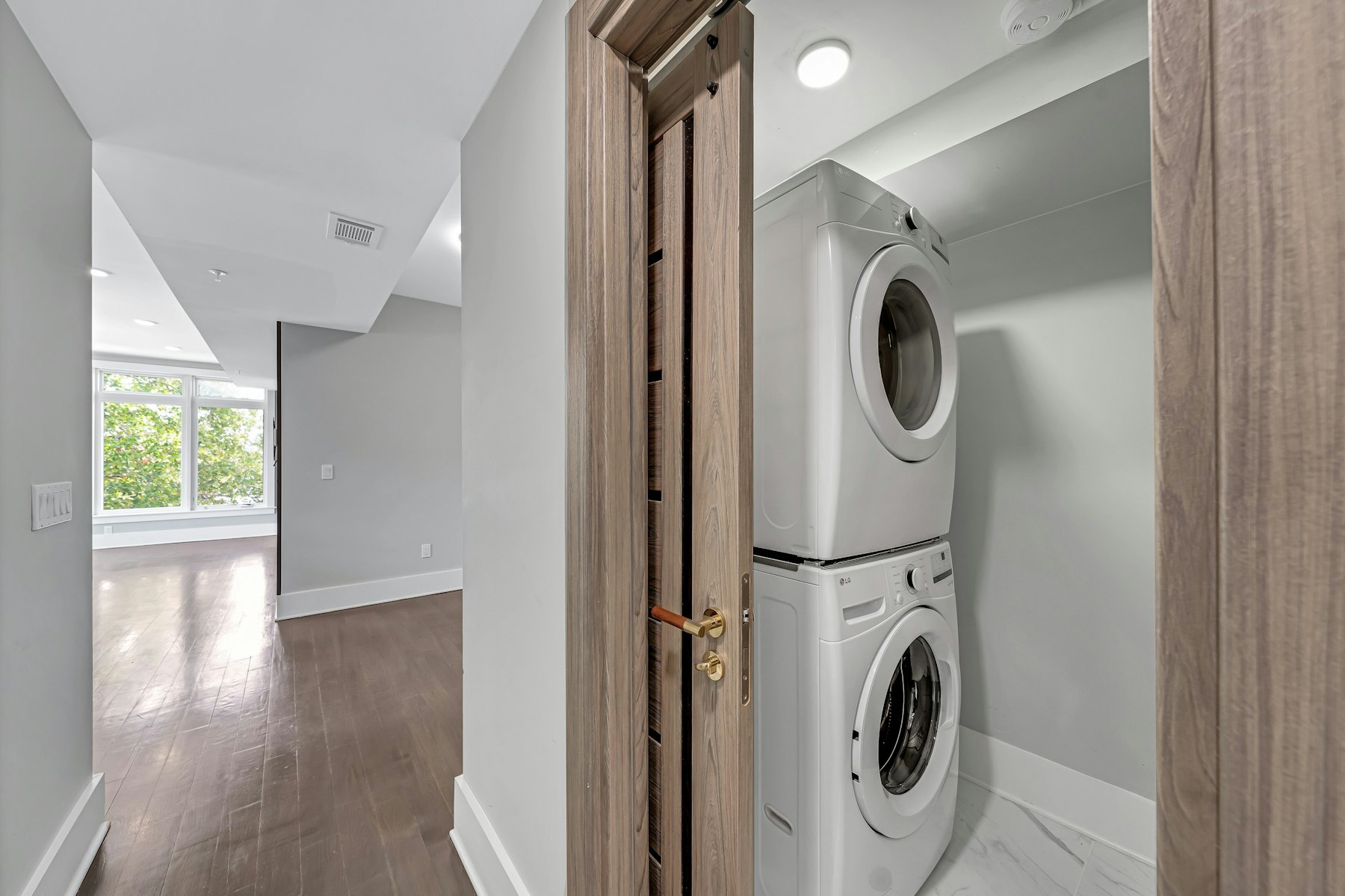  76 Corbin Avenue, Jersey City, NJ 07306 - 物件實景