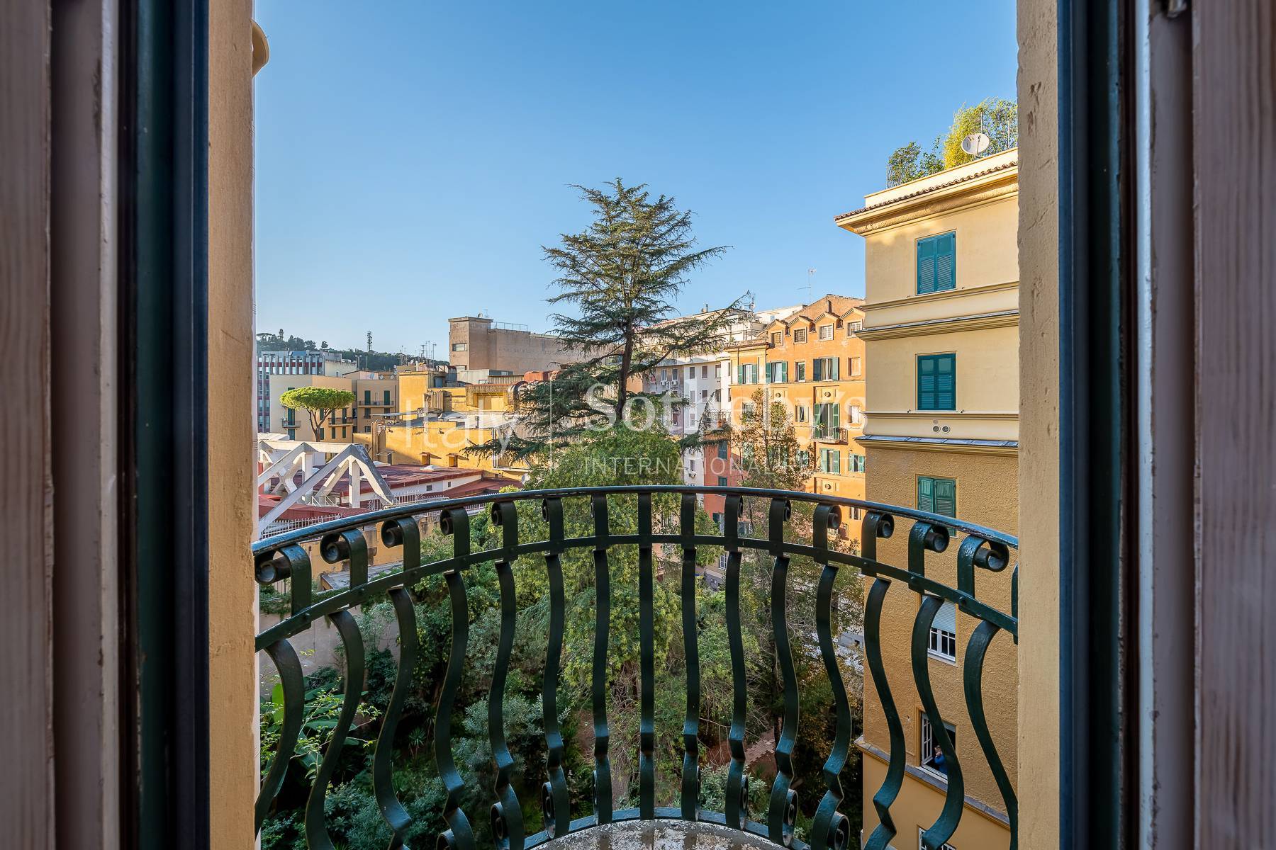  Elegant Liberty-Style Apartment on Via Monte Zebio - 物件實景