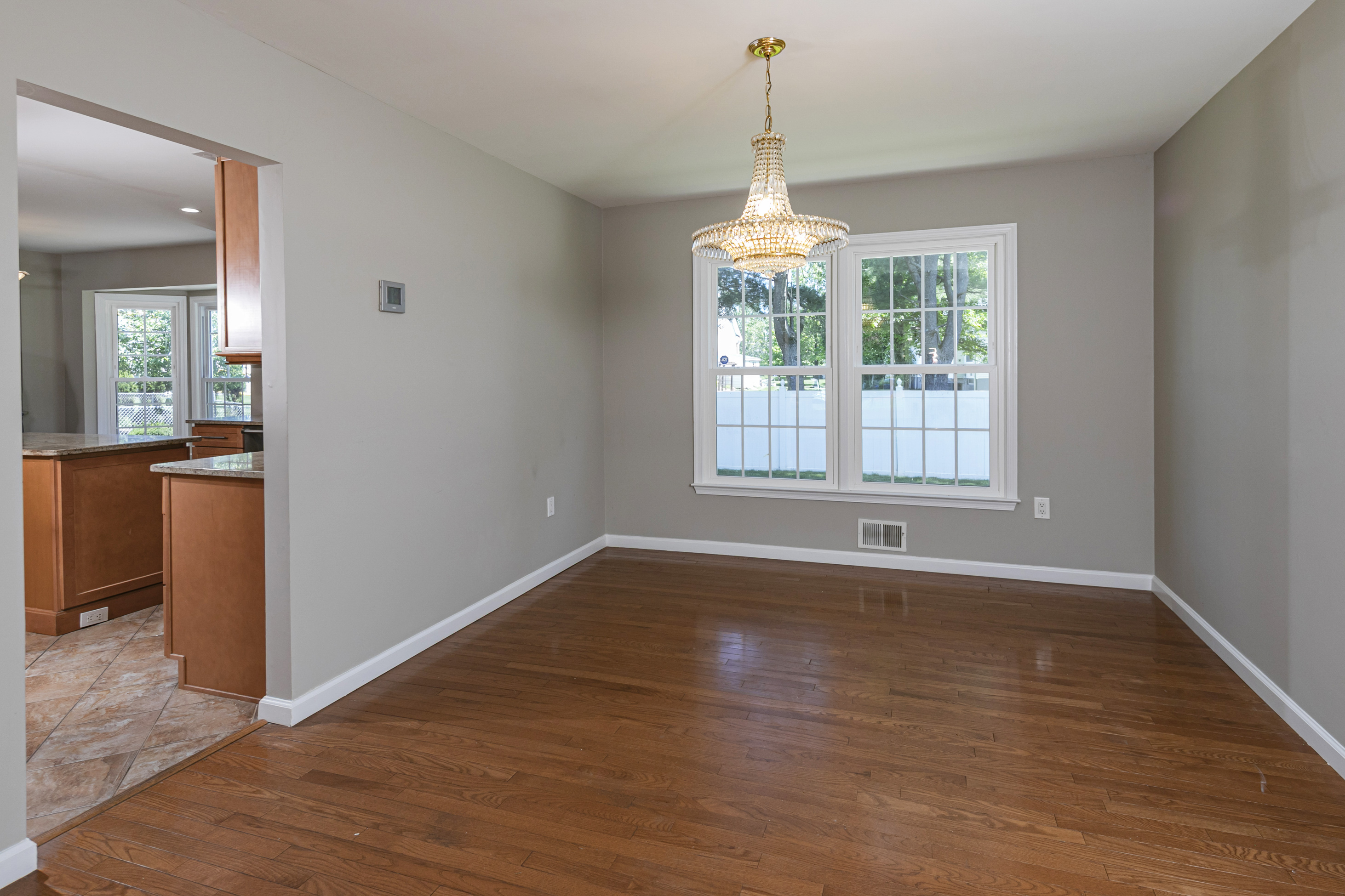  A Spacious North Brunswick Home Near a Planned Future Transit Hub - 物件實景