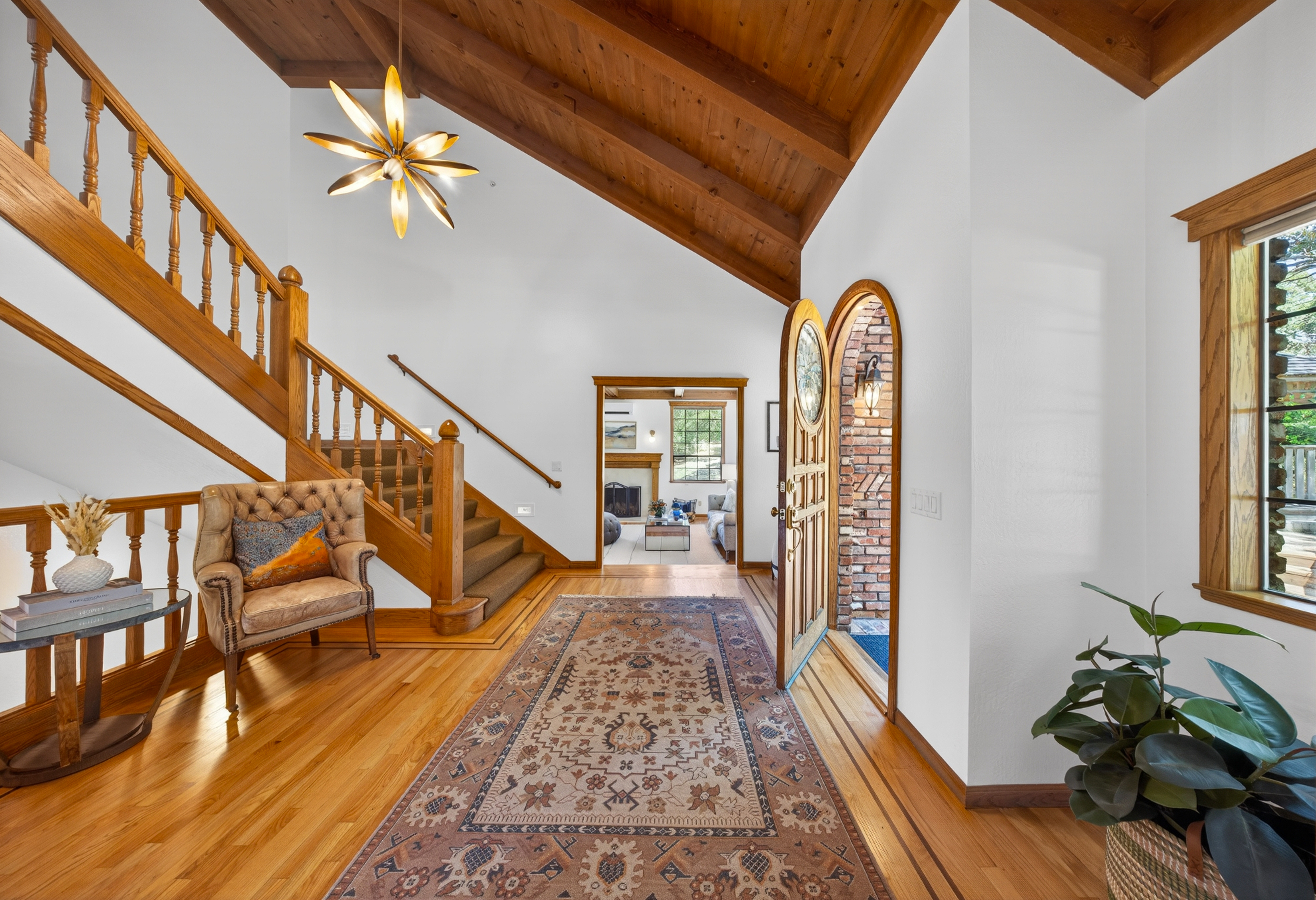  Grand Estate in Novato’s Prestigious Gated Lockton Lane - 物件實景
