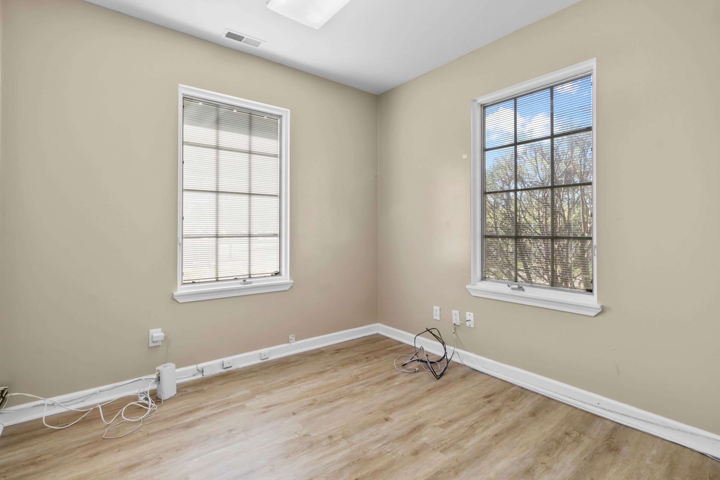Indianapolis, Indiana, 46240, United States, 14 Bedrooms Bedrooms, ,6 BathroomsBathrooms,Residential,For Sale,1908586
